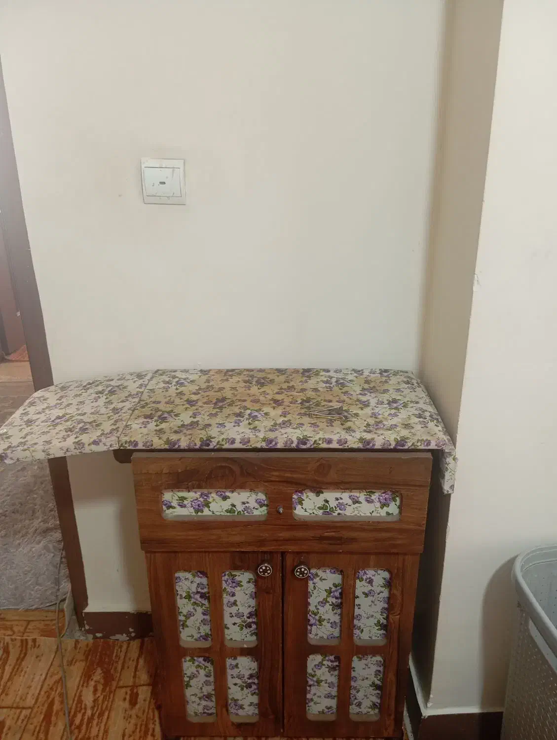 میز اتو|اتو و لوازم اتو|فولادشهر, مسکن مهر فولادشهر|دیوار