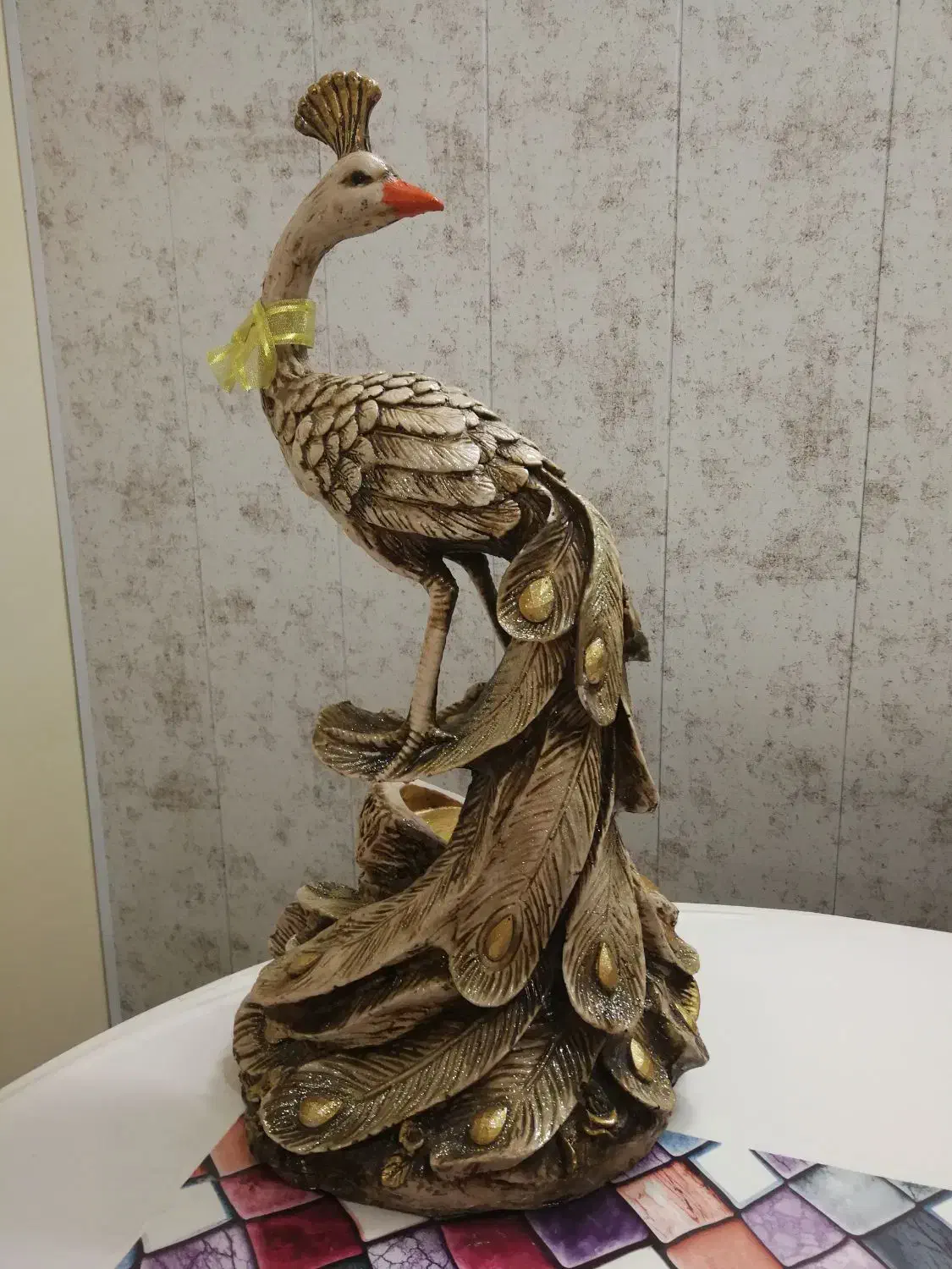 جاشمعی طاووس|مجسمه، تندیس، ماکت|تربت‌حیدریه, قائم|دیوار