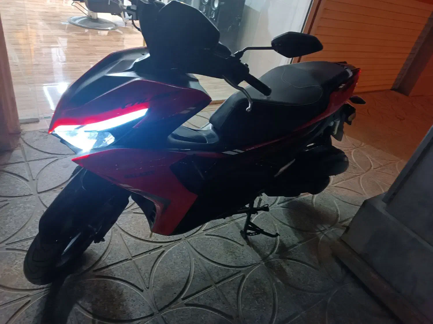 ایروکس گلکسی مدل1402|موتورسیکلت|شاهینشهر, خانه کارگر|دیوار