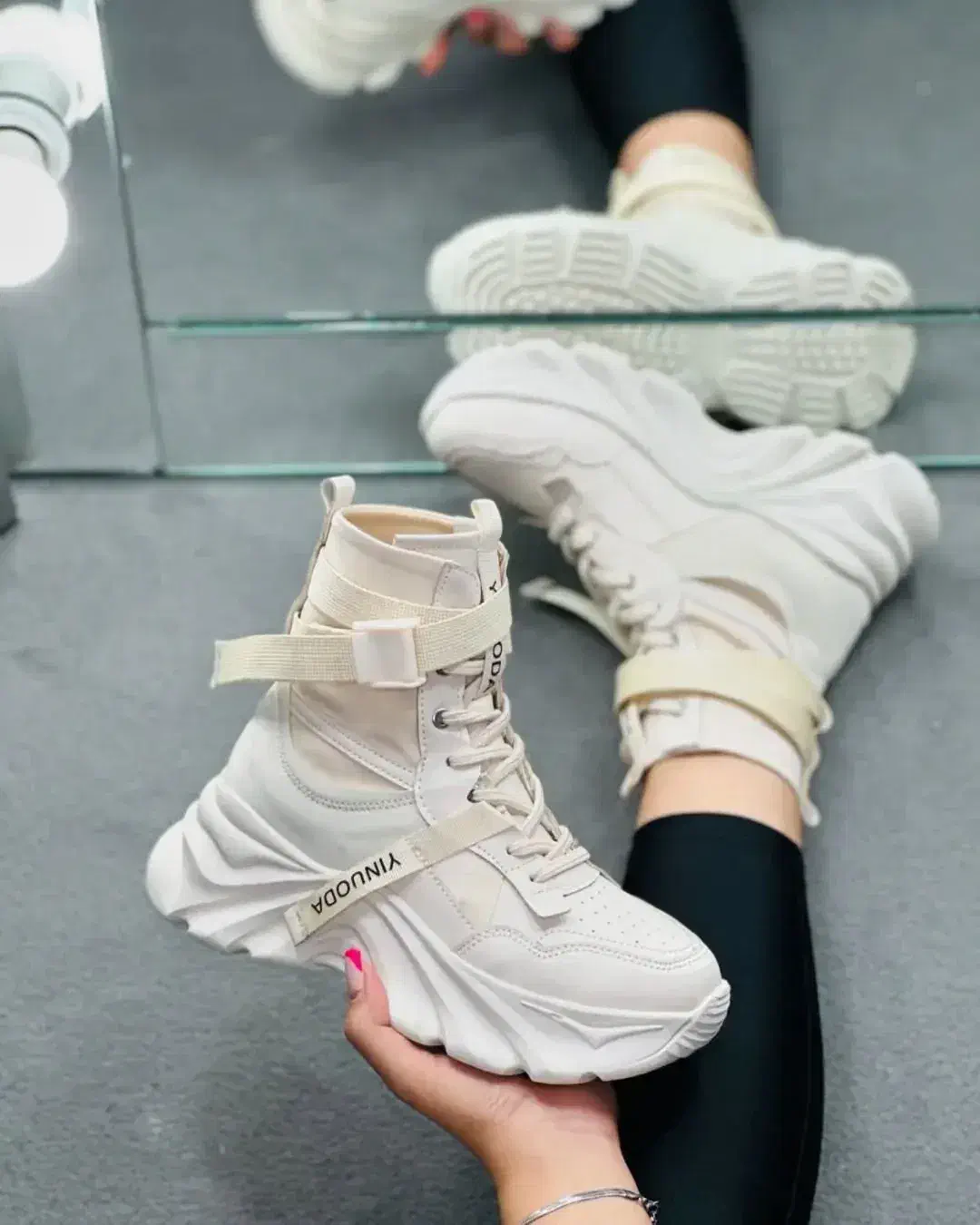 کتونی ساقدار|کیف، کفش، کمربند|شوشتر, |دیوار