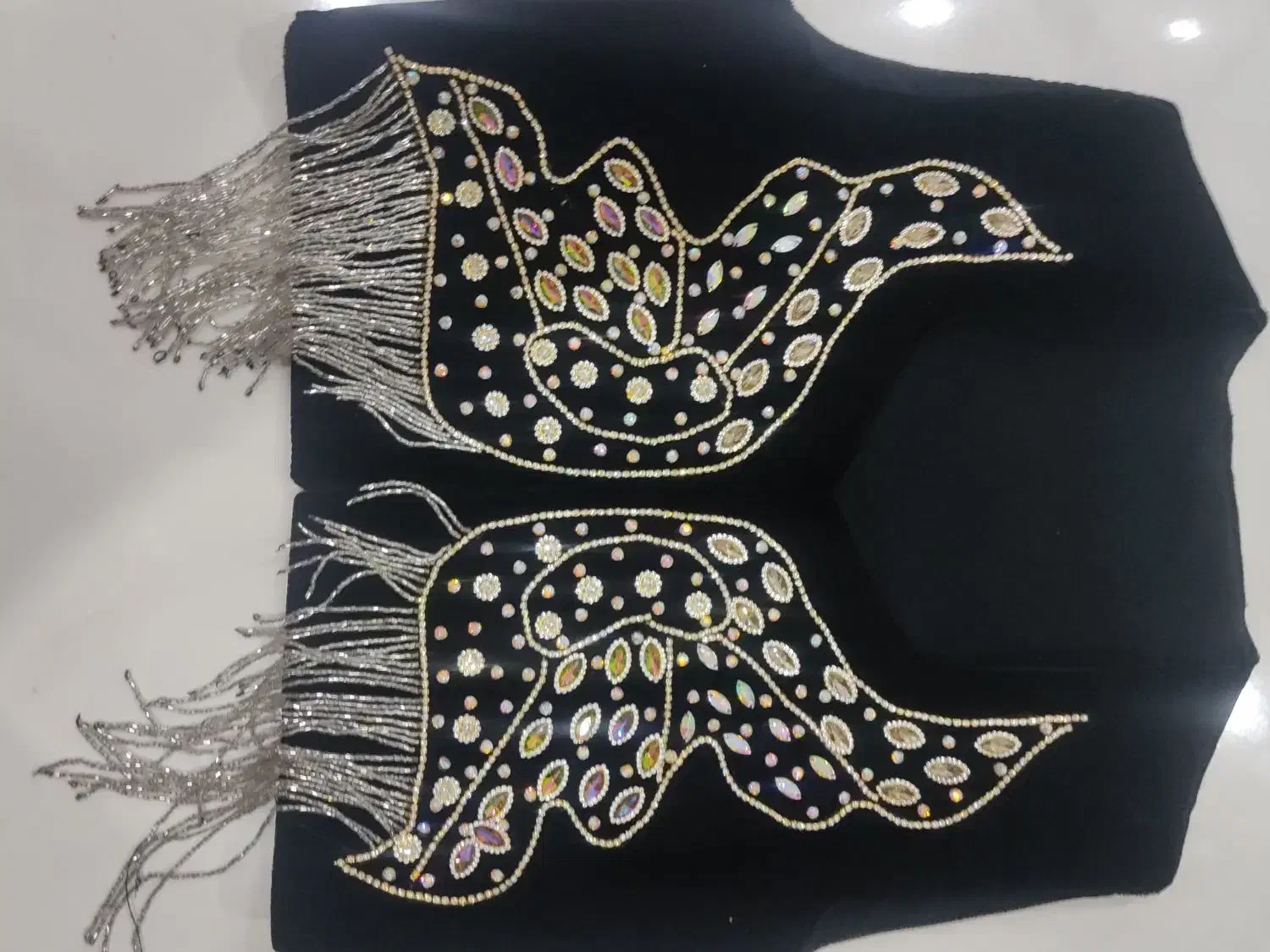 سخمه جواهر و سنگ و ملیله|لباس|قروه, |دیوار