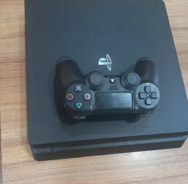 ps4|کنسول، بازی ویدئویی و آنلاین|همدان, |دیوار