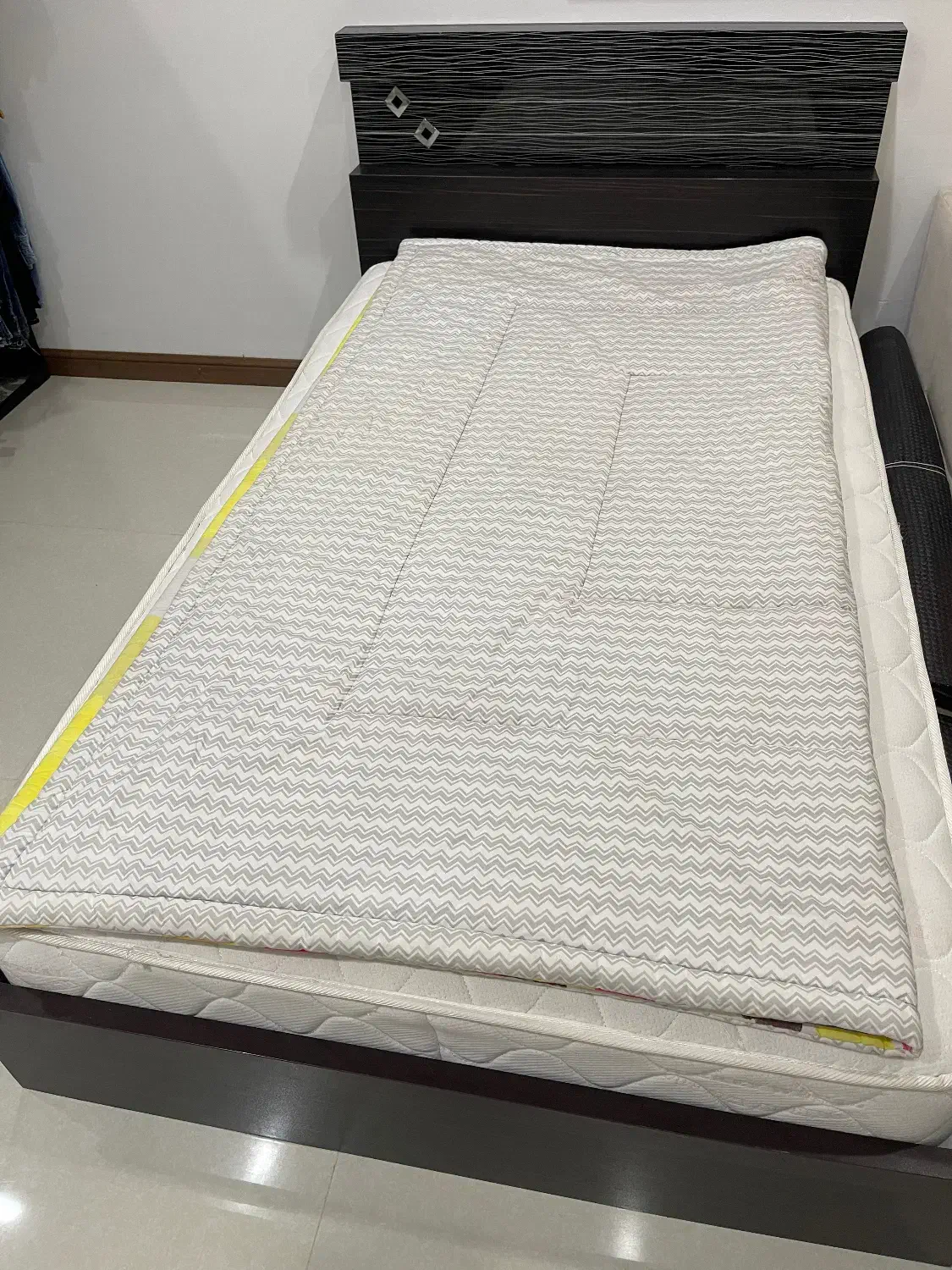 تخت با تشک ترک|تخت و سرویس خواب|سرخرود, |دیوار