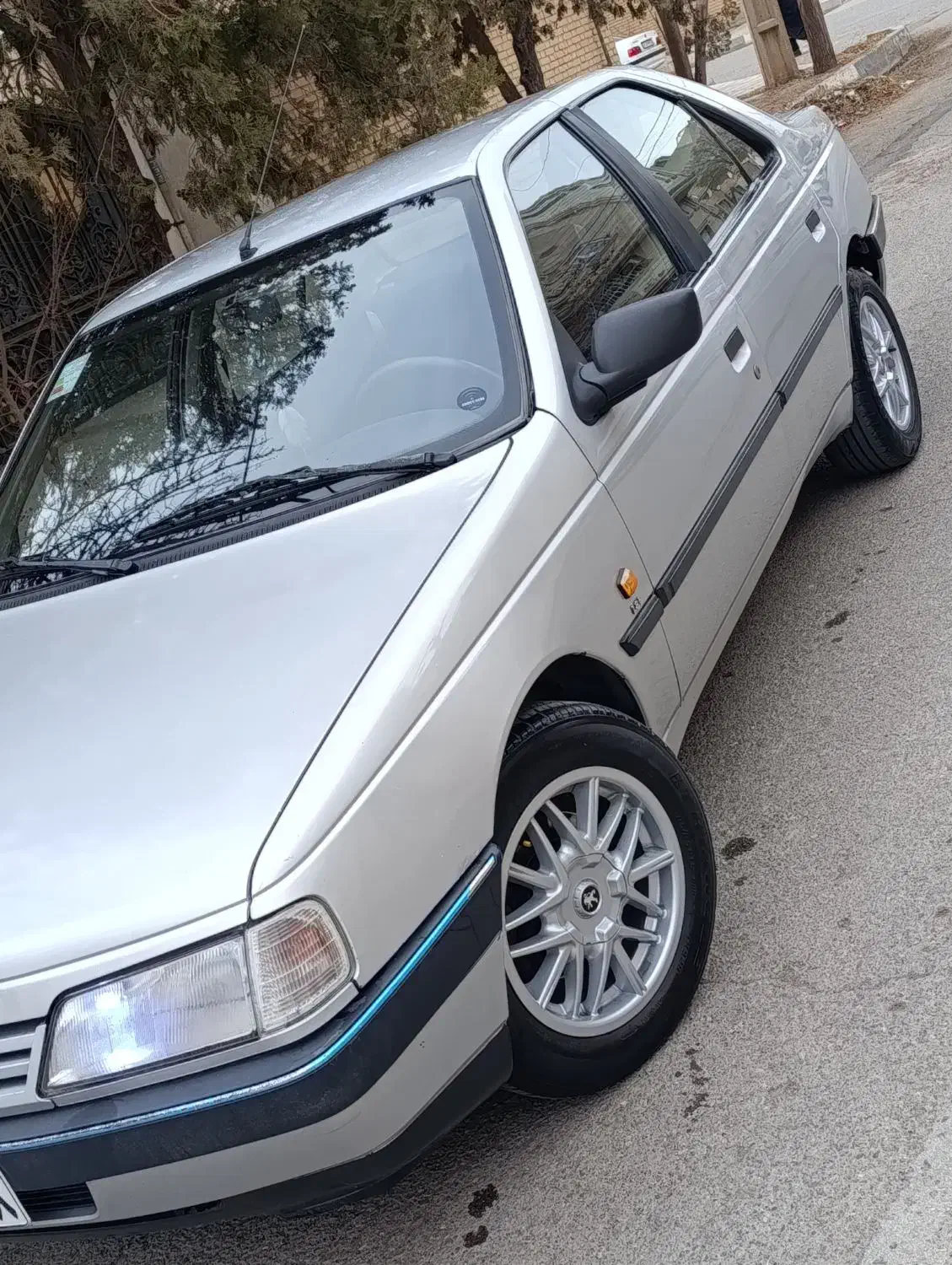 پژو 405|خودرو سواری و وانت|ساوه, |دیوار