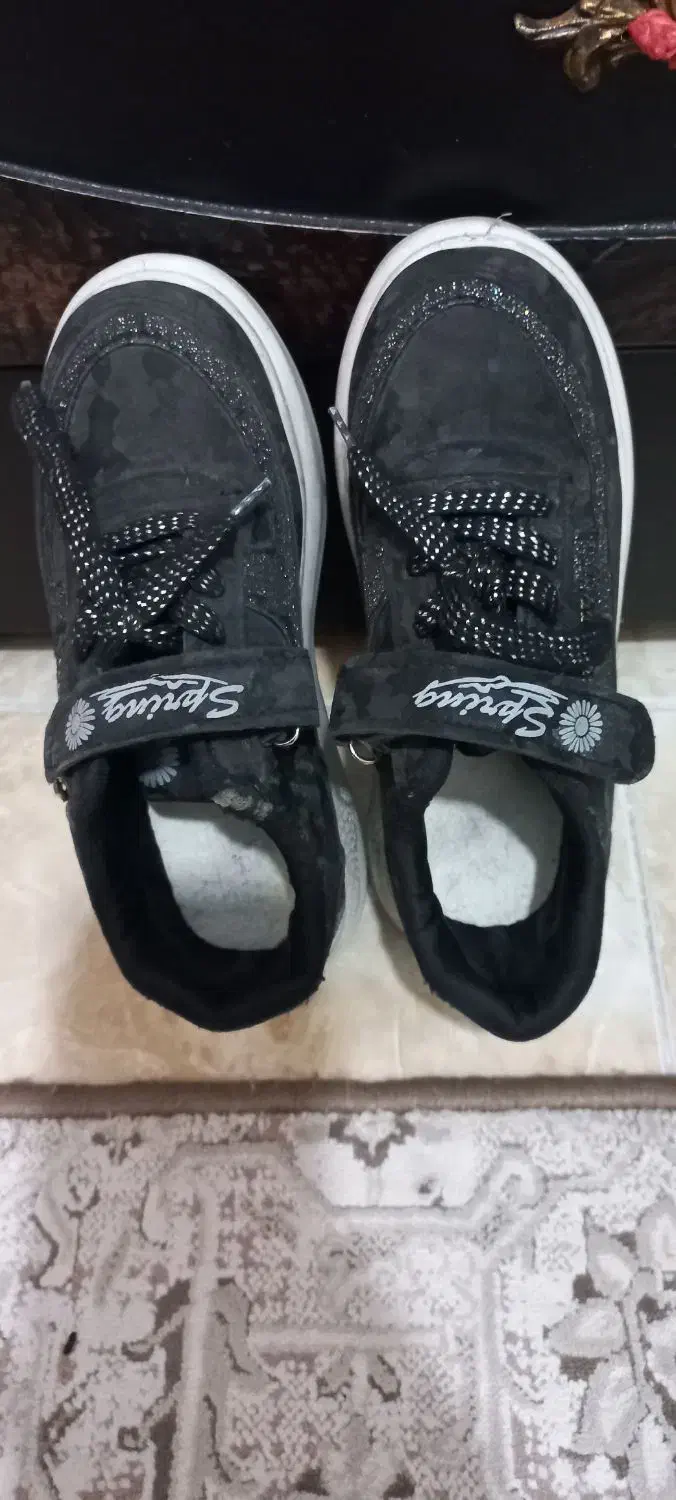 کفش دخترانه سایز ۵ تا ۷ سال|کفش و لباس بچه|کرج, کوی گلها|دیوار