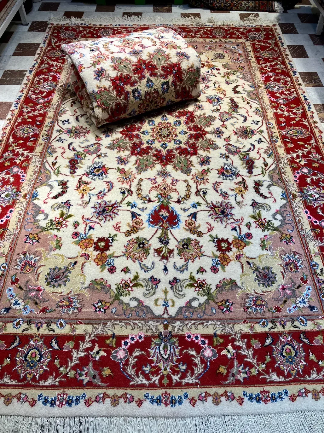 فرش دستباف جفت ۶متری کرم کاشمر نو آکبند دستبافت|فرش|تهران, مولوی|دیوار