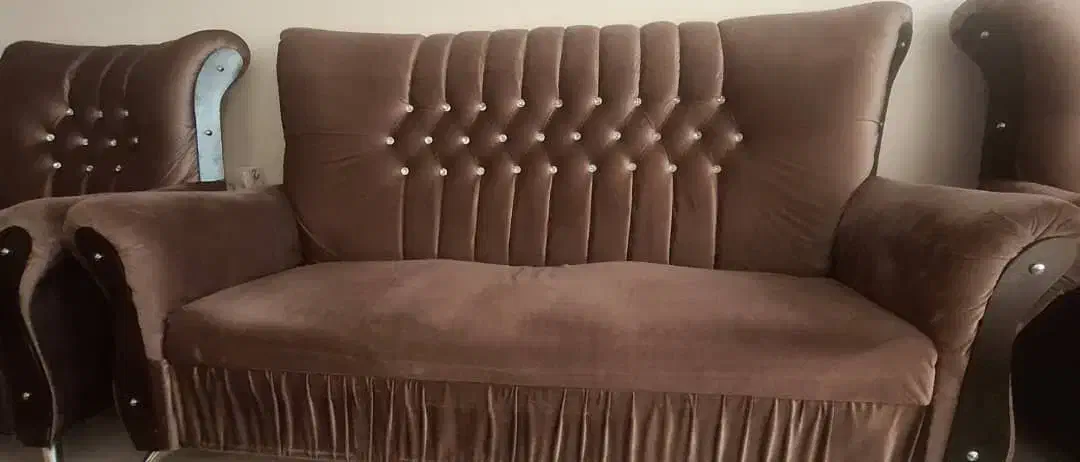 فروش مبل ۷ نفره به همراه گل میز شیشه ای|مبلمان خانگی و میز عسلی|جم, |دیوار