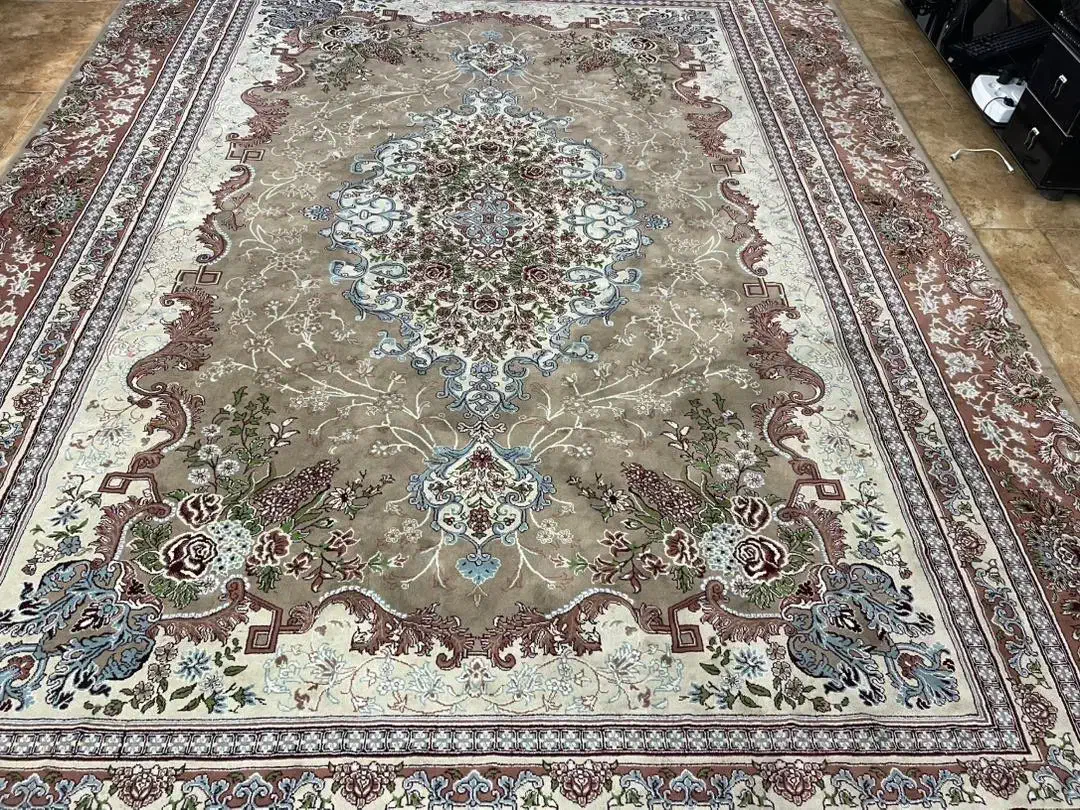 دو عدد فرش مشهد|فرش|ساری, |دیوار