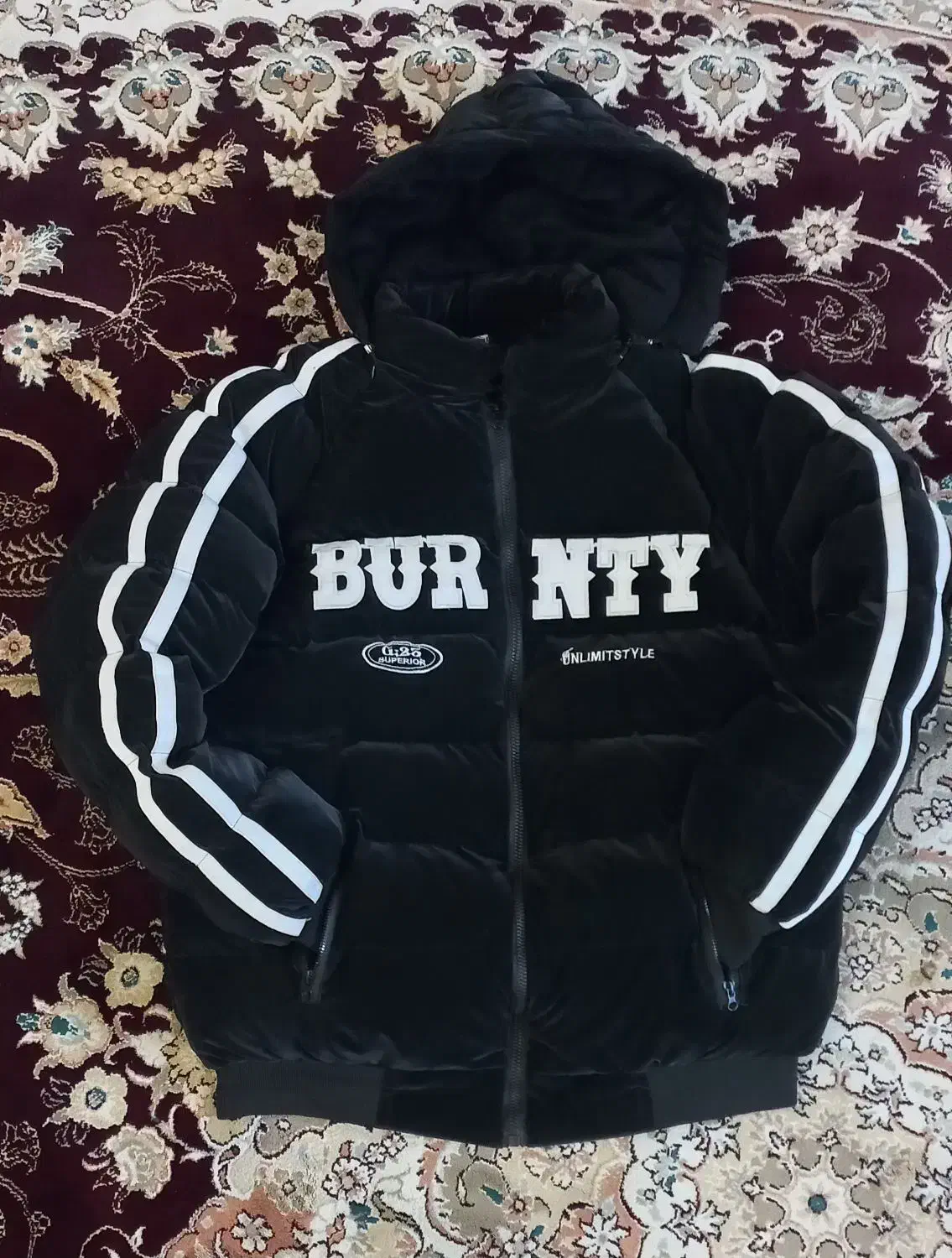 کاپشن|لباس|تهران, والفجر (افسریه)|دیوار