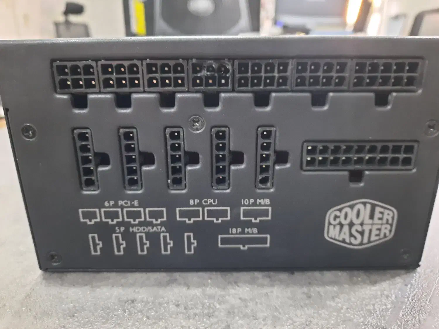 پاور کامپیوتر کولرمستر مدل Cooler Master V1000|قطعات و لوازم جانبی رایانه|مشهد, دانشجو|دیوار