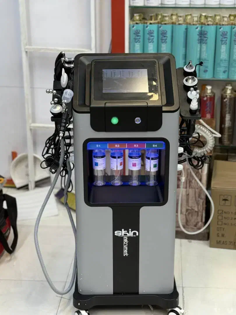 سرمایه گذار|استخدام مالی، حسابداری، حقوقی|بستان آباد, |دیوار