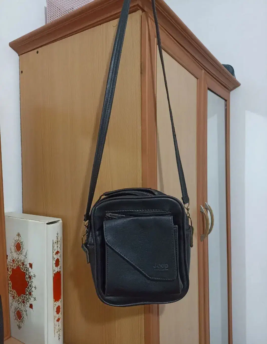 کیف|کیف، کفش، کمربند|گرگان, |دیوار