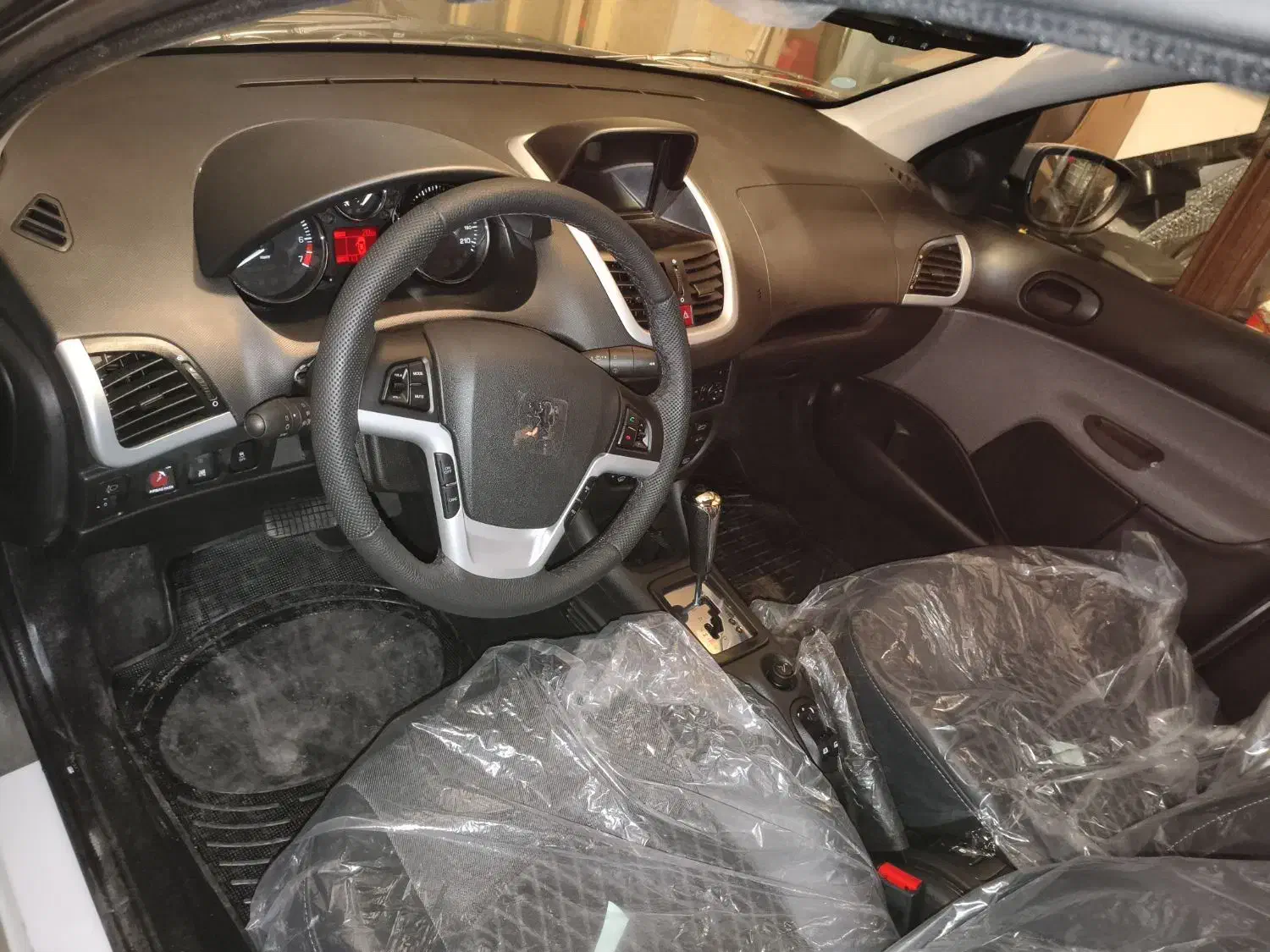 ۲۰۷ پاناروما اتوماتیک ارتقا tu5p پلاس ۱۴۰۴ صفر خشک|خودرو سواری و وانت|تبریز, |دیوار