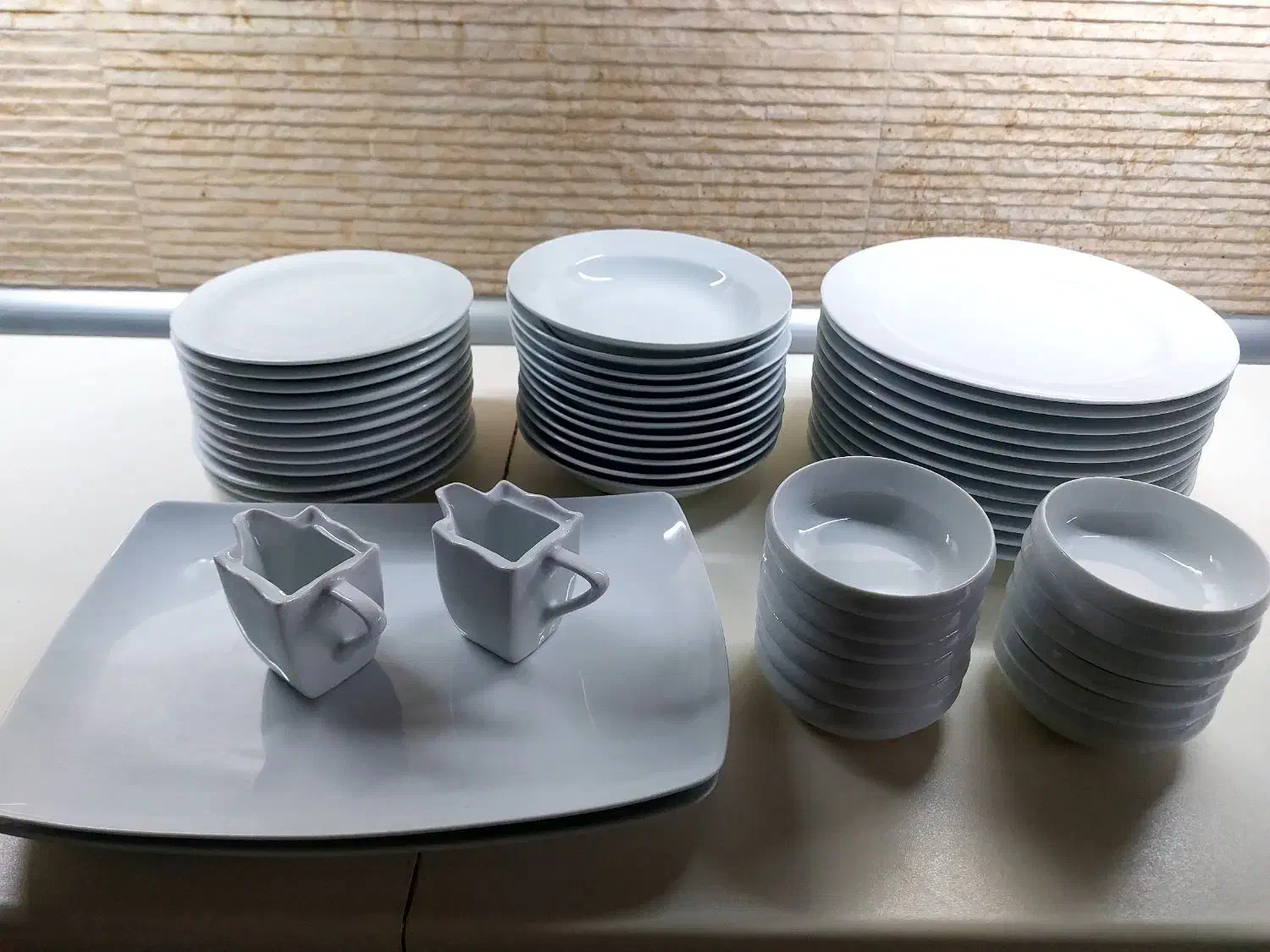 ظروف آرکوپال چینی سفید هتلی کاسه پیرکس دودی|ظروف سرو و پذیرایی|اصفهان, شیخ اشراق|دیوار