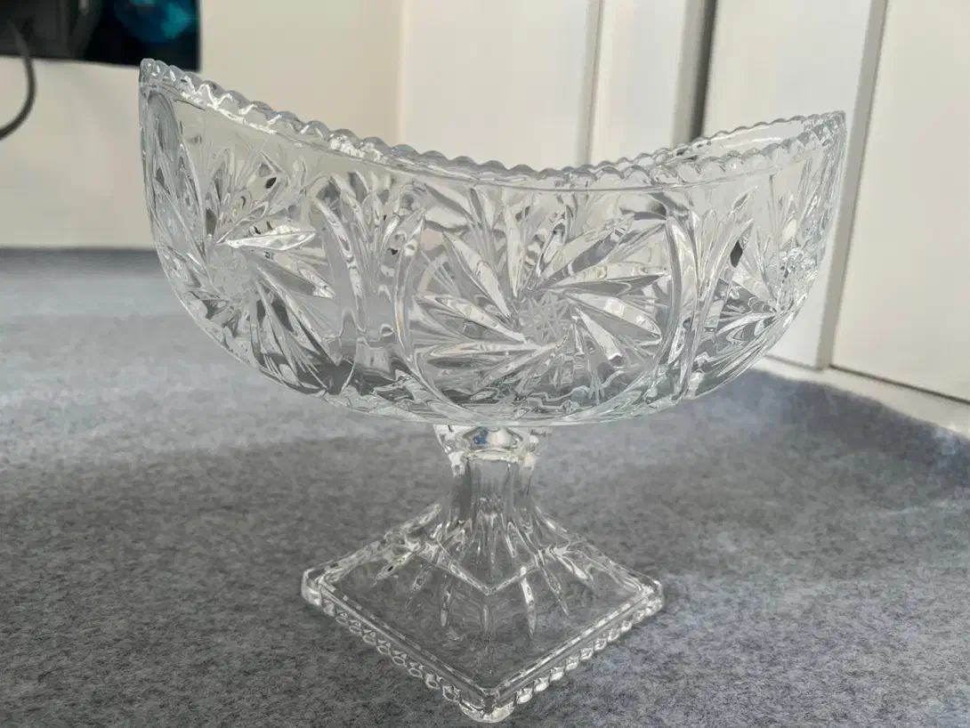 ظرف کریستال اجیل یا میوه خوری بسیار شیک|ظروف سرو و پذیرایی|همدان, |دیوار