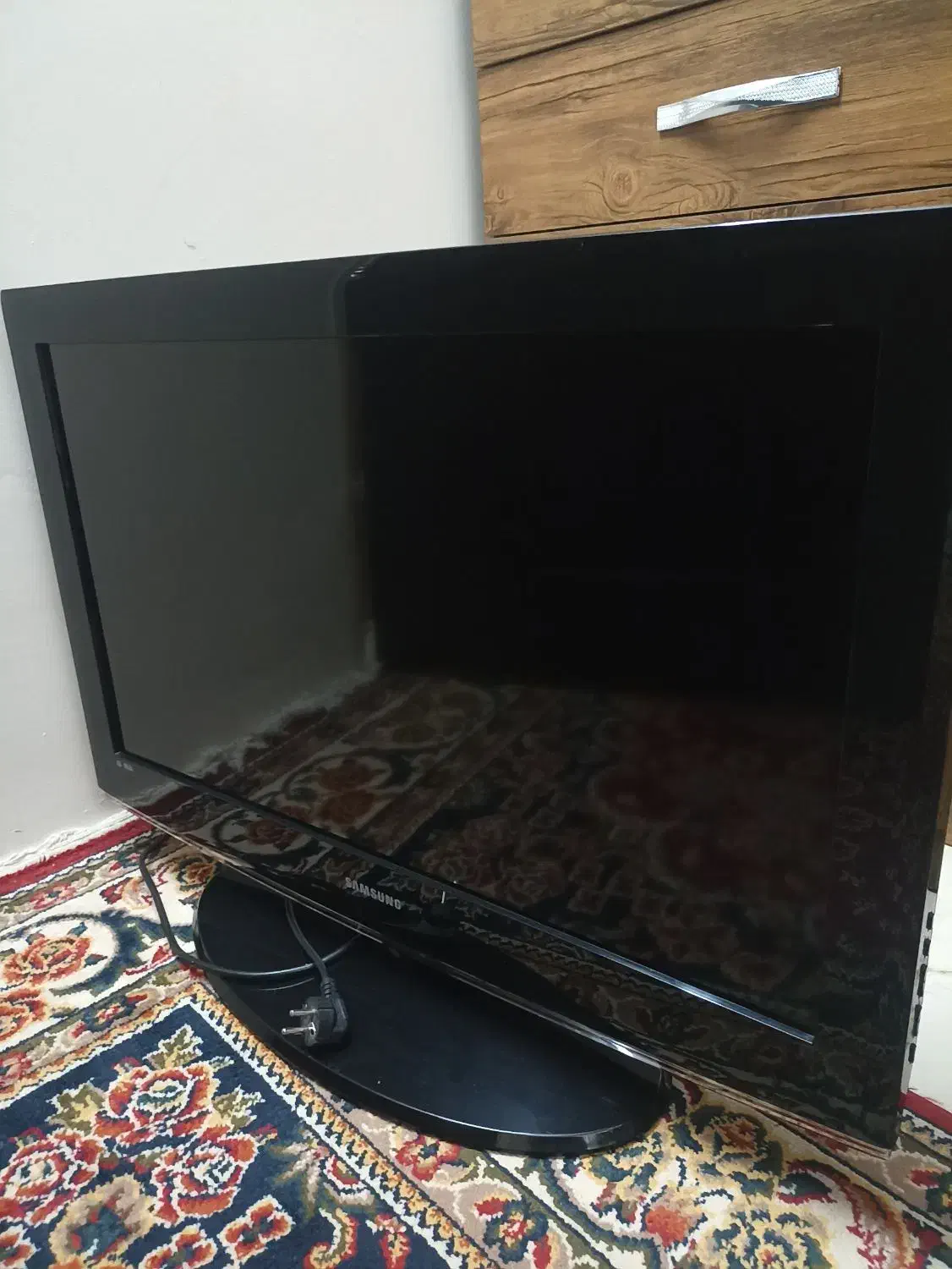 تلویزیون LCD ۳۲سامسونگ|تلویزیون و پروژکتور|ری, حمزهآباد|دیوار