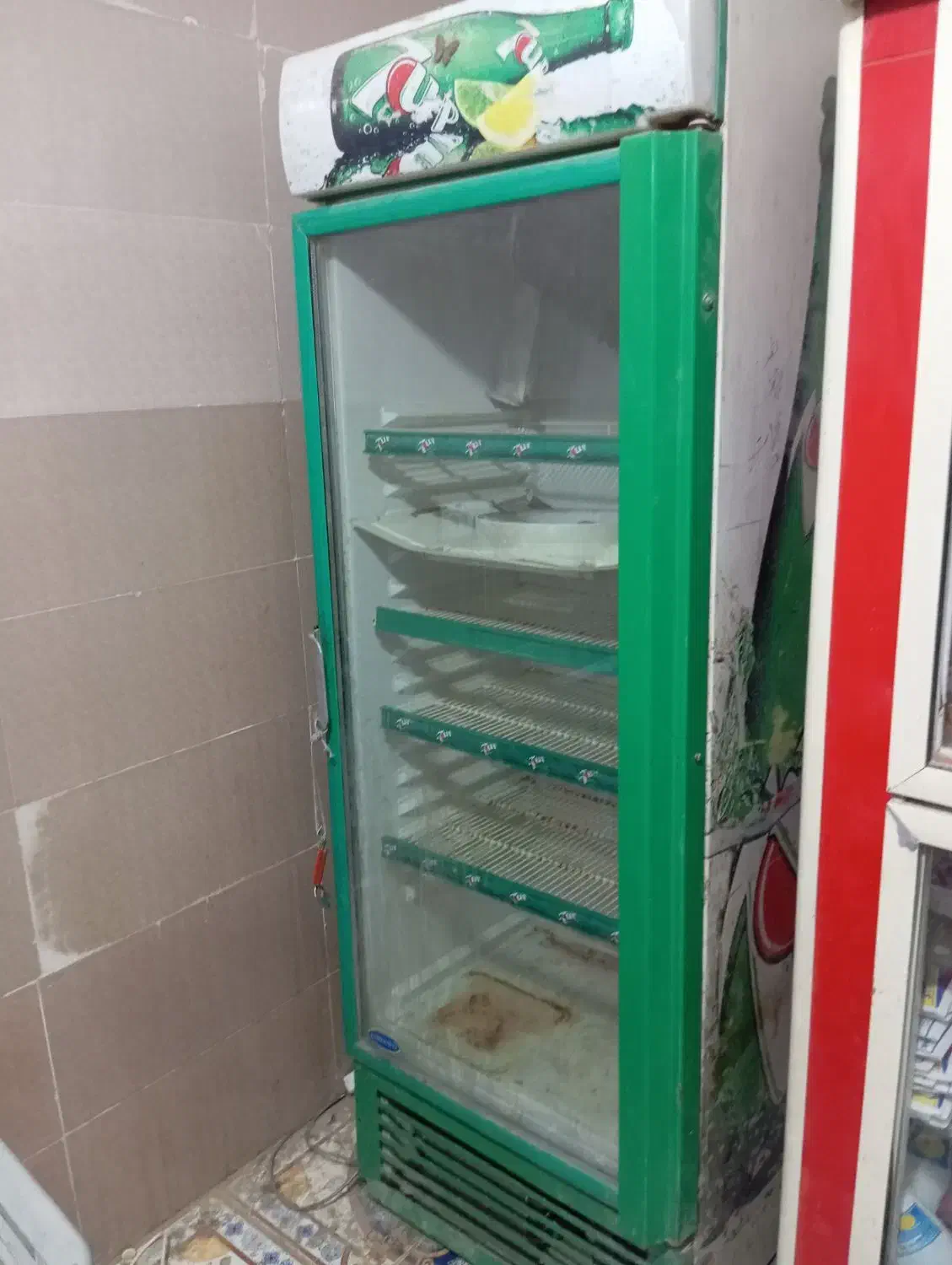 یخچال یک دره سالم|یخچال و فریزر|زهک, |دیوار