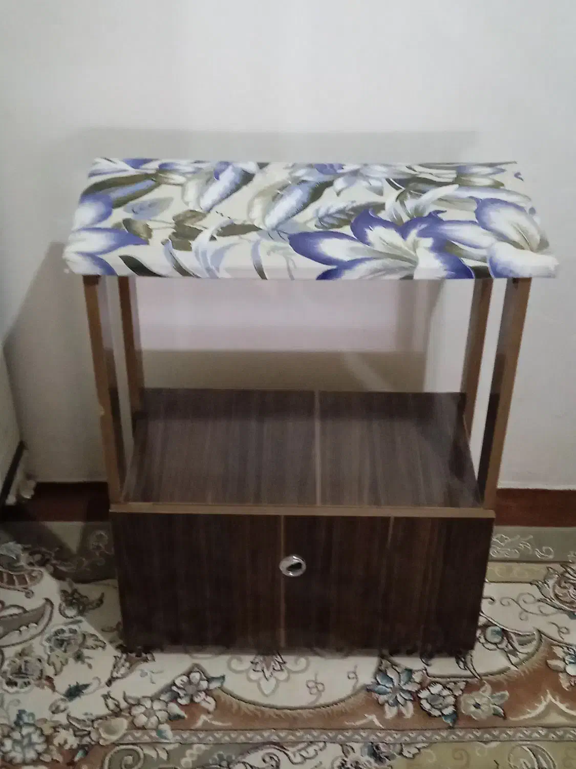 میز چرخ خیاطی واتومناسب جهیزیه|لوازم خیاطی و بافتنی|تایباد, |دیوار