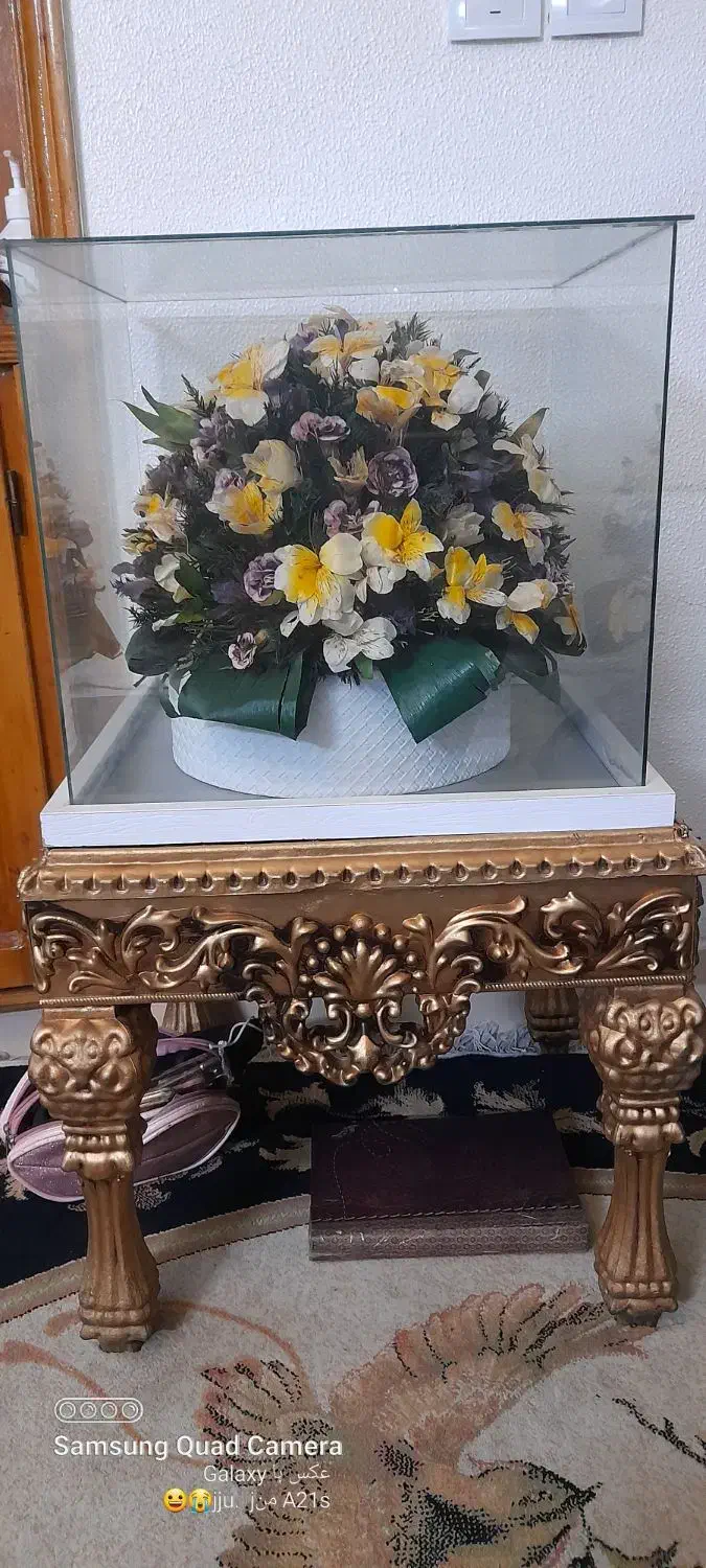 گل خشک با قاب زینتی|صنایع دستی و سایر لوازم تزئینی|اصفهان, شیخ طوسی|دیوار