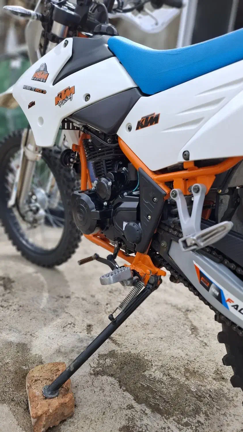 ktm|موتورسیکلت|کرج, حصار|دیوار