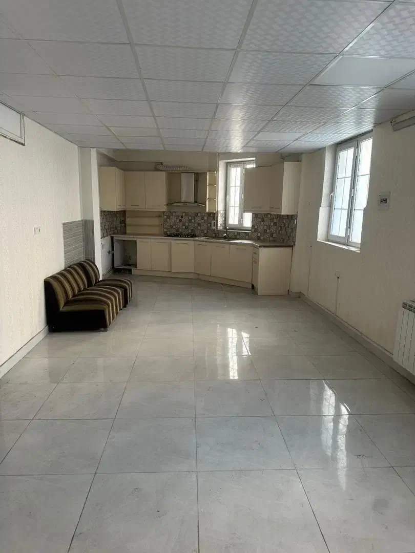 واحد تجاری راه جدا/معلم روبرو شاین|اجارهٔ دفتر کار، اتاق اداری، مطب|رشت, معلم|دیوار