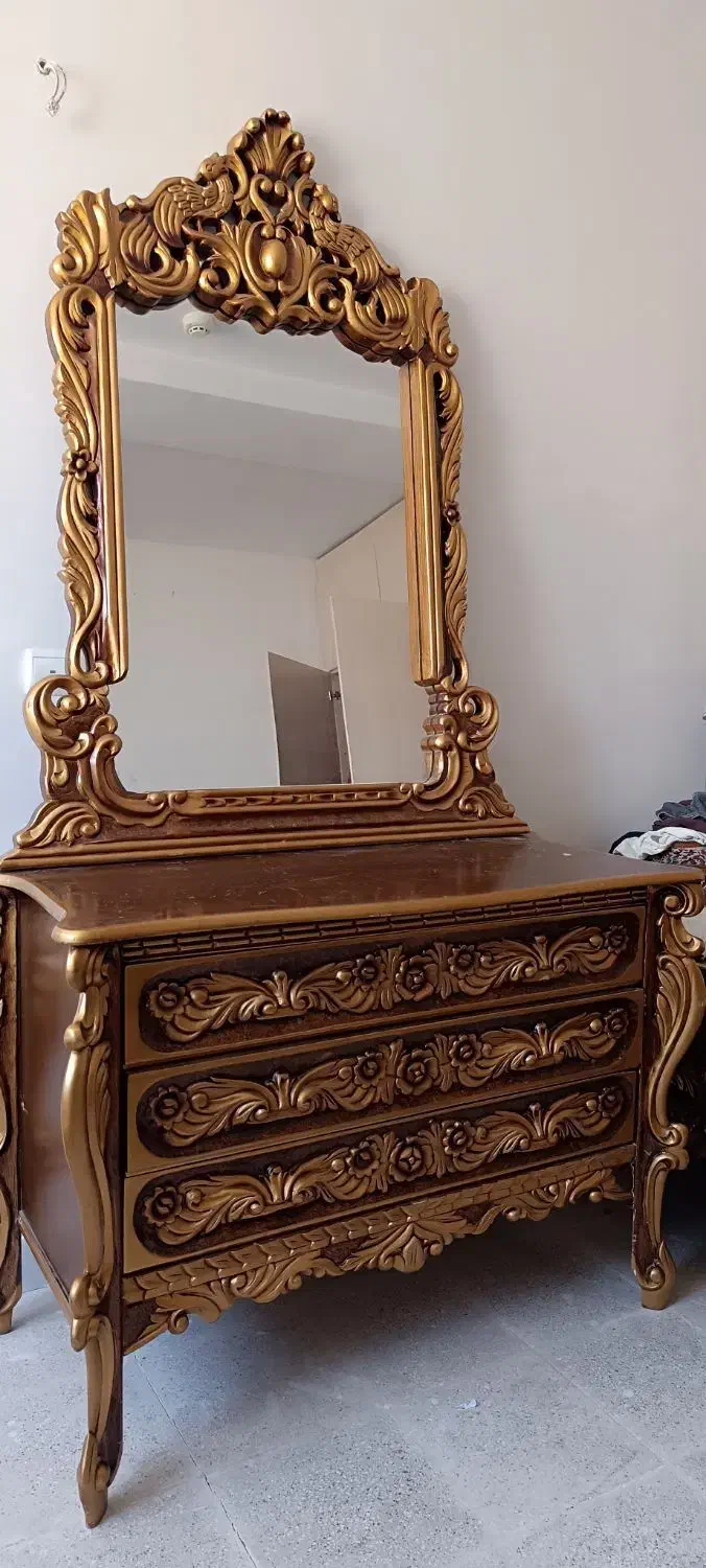 سرویس تخت خواب دونفره چوب راش طرح طاووس سلطنتی|تخت و سرویس خواب|پردیس, فاز ۱|دیوار