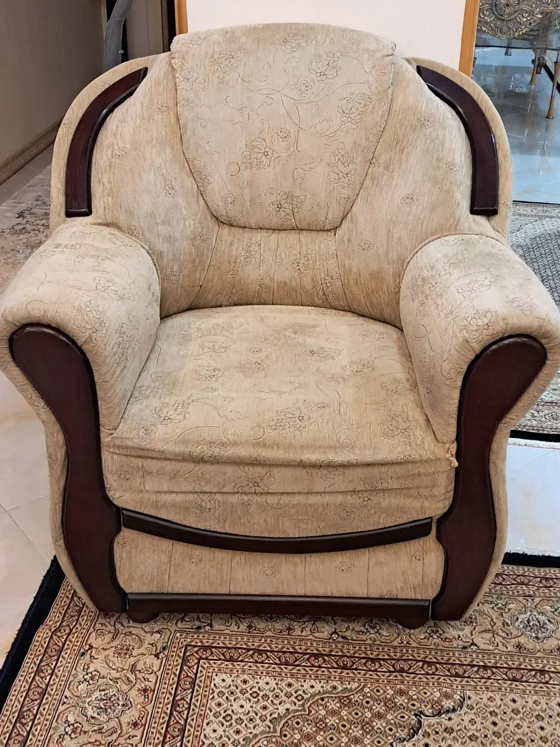 مبل ۷ نفره|مبلمان خانگی و میز عسلی|تبریز, |دیوار