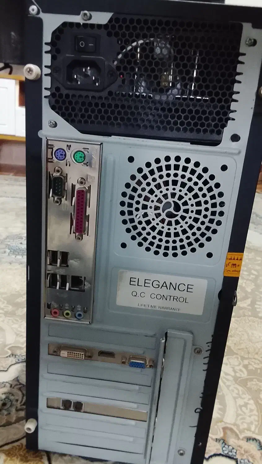 کیس و مانیتور و صفحه کلید|رایانه رومیزی|بسطام, |دیوار