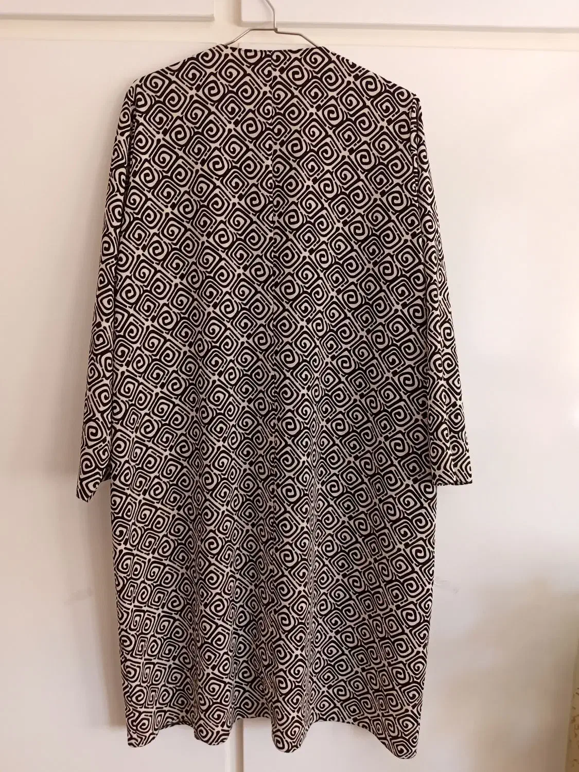 مانتو دوتا سایز ۵۴ وسایز ۱|لباس|شیراز, جوادیه|دیوار