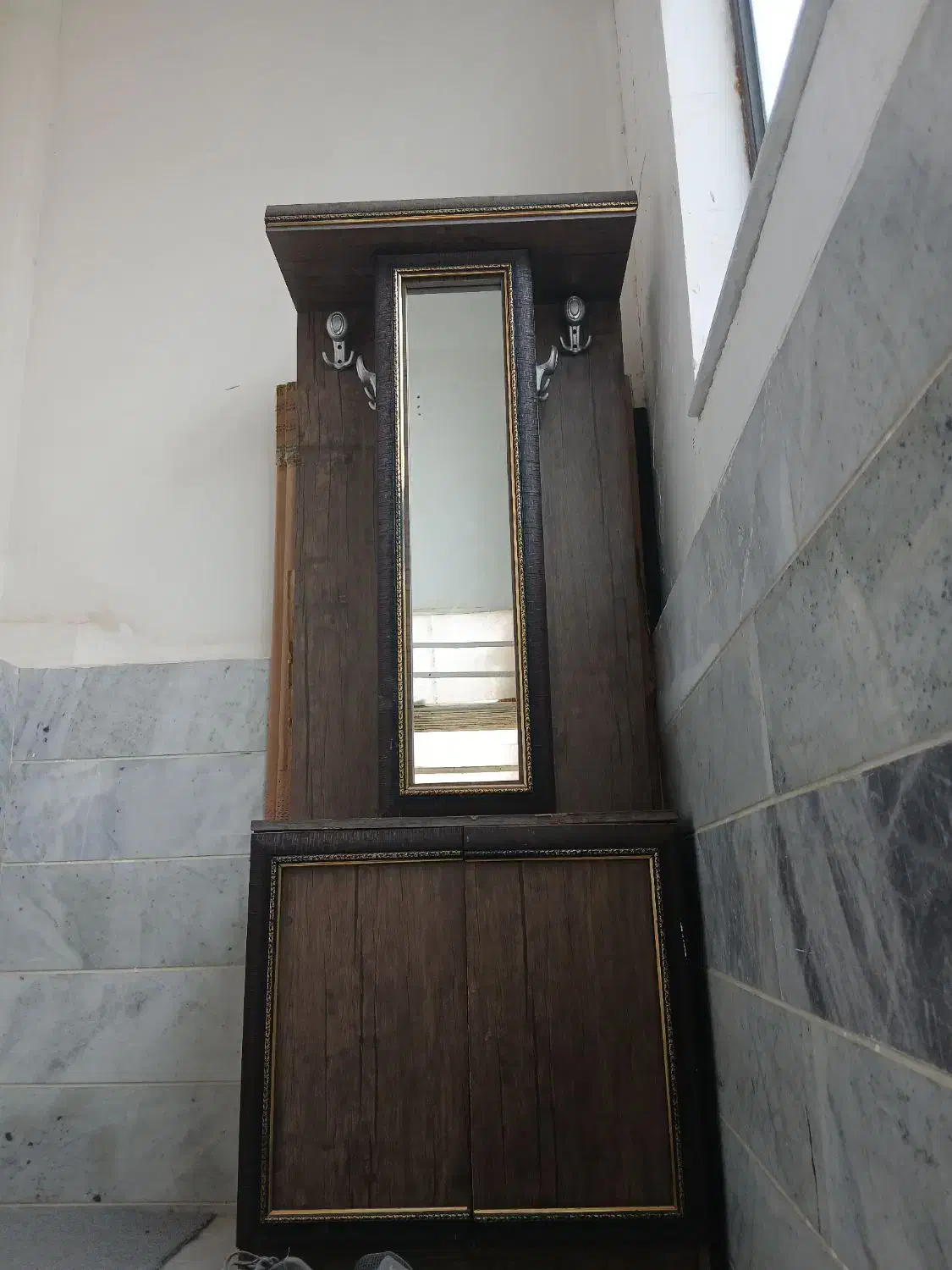 جاکفشی|جاکفشی، کمد، دراور|خرمدره, |دیوار