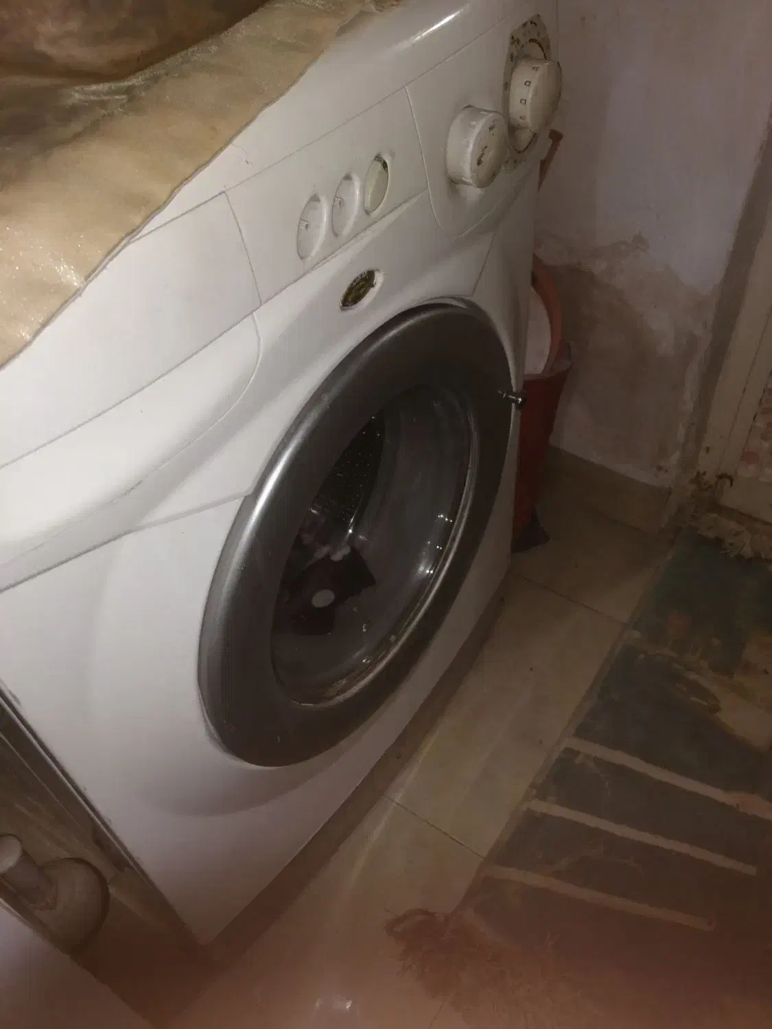 ماشین لباسشویی اسنوا|ماشین لباسشویی و خشککن لباس|مشهد, رده|دیوار