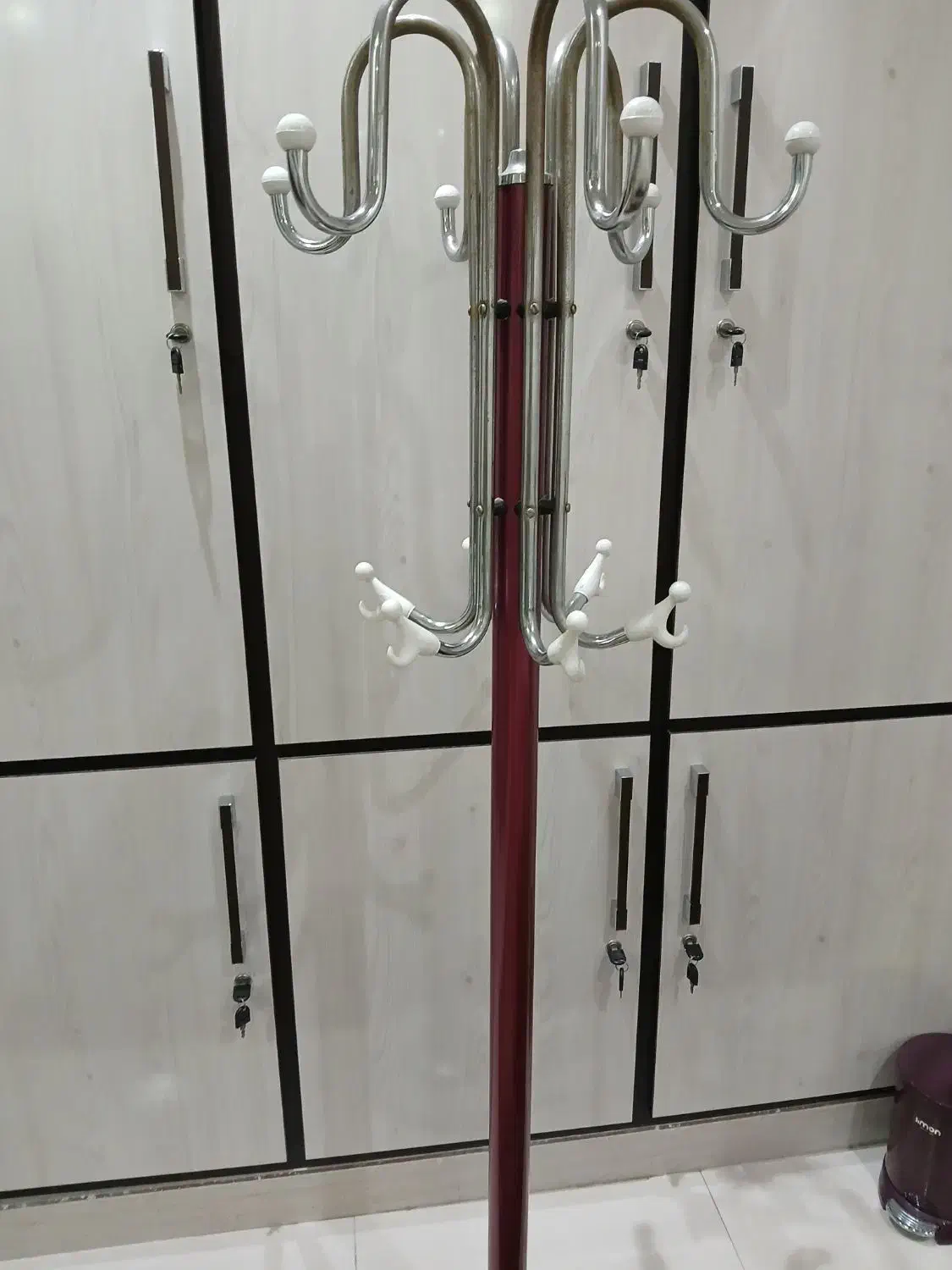 رخت آویز|بندرخت و رخت‌آویز|اهواز, بهارستان|دیوار