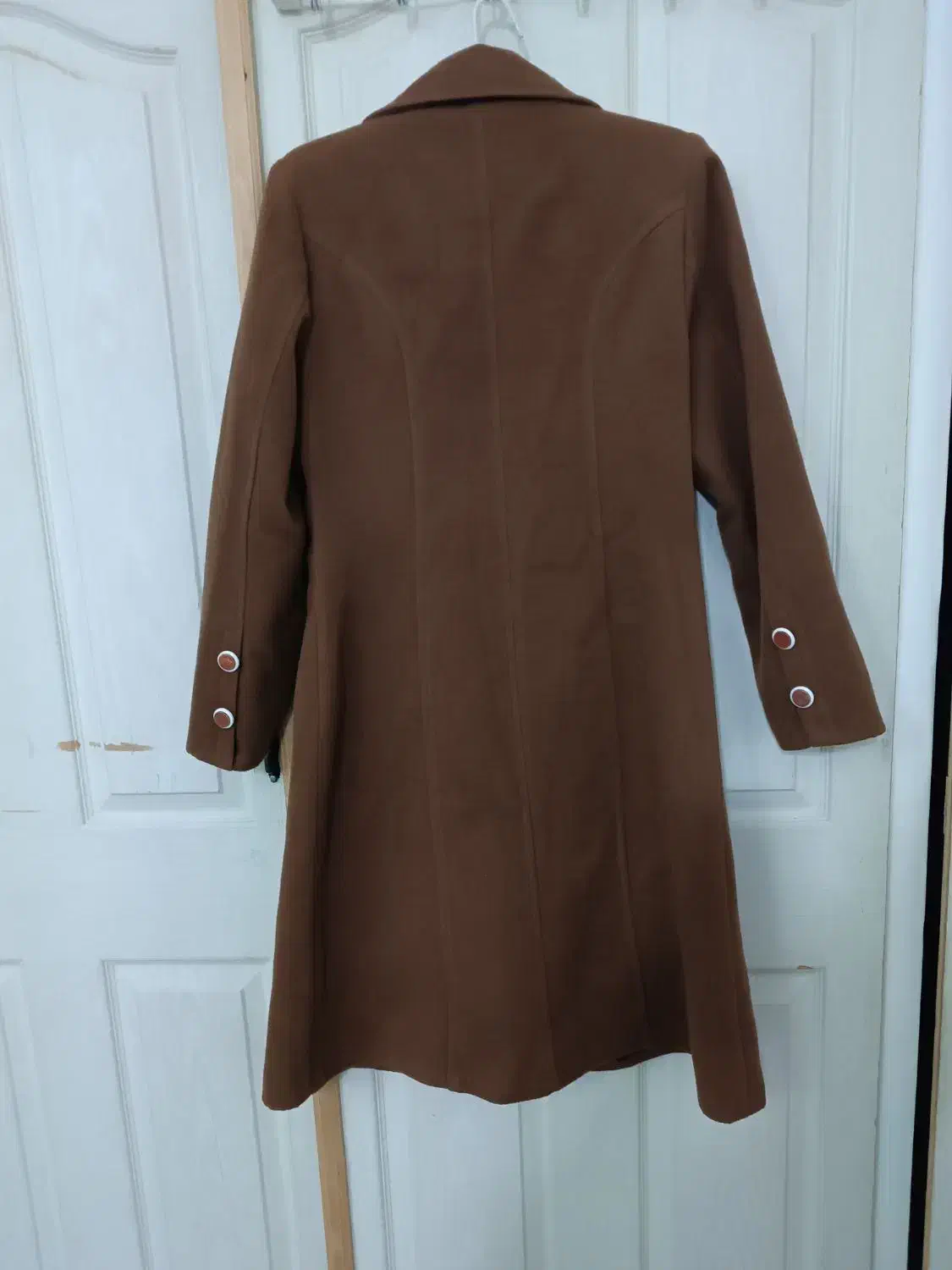 پالتو|لباس|سلماس, |دیوار