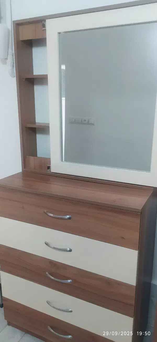 دراور و آیینه ریلی ـ شلف مناسب کتاب یا گل|جاکفشی، کمد، دراور|سبزوار, گلشن|دیوار