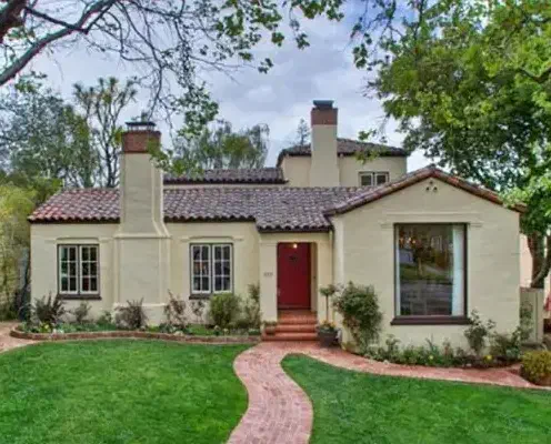 خانه ی ویلایی|اجارهٔ خانه و ویلا|رشت, آب آسیاب|دیوار