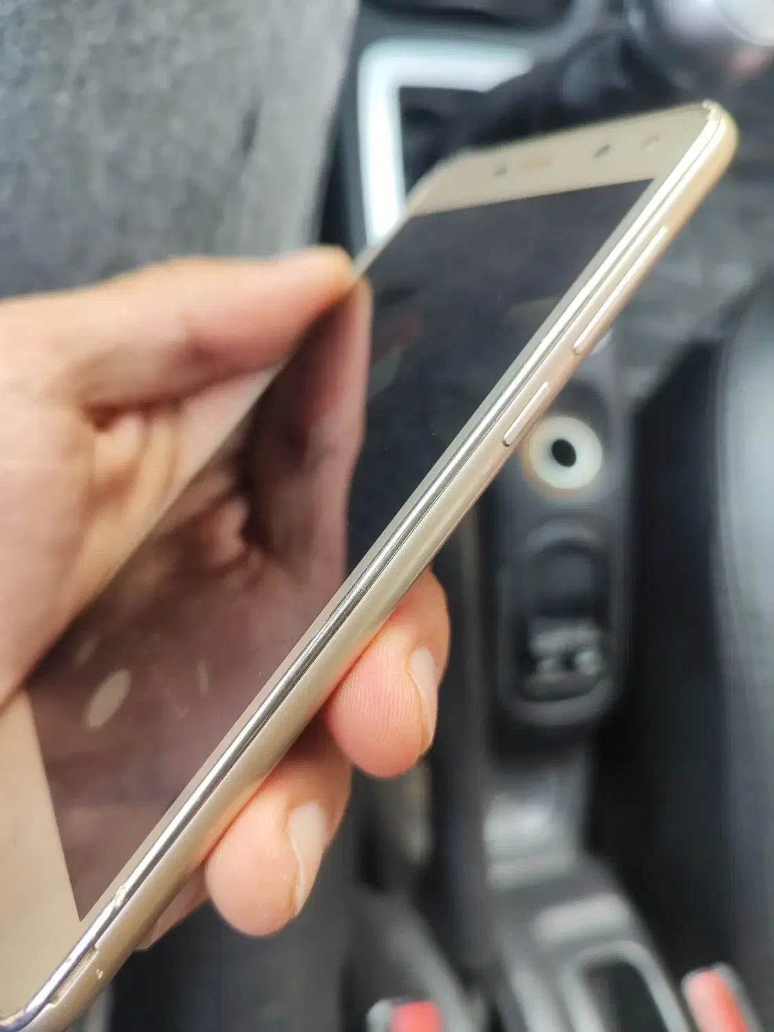 y5 هواوی . همه چی روش نصب میشه|موبایل|یزد, |دیوار