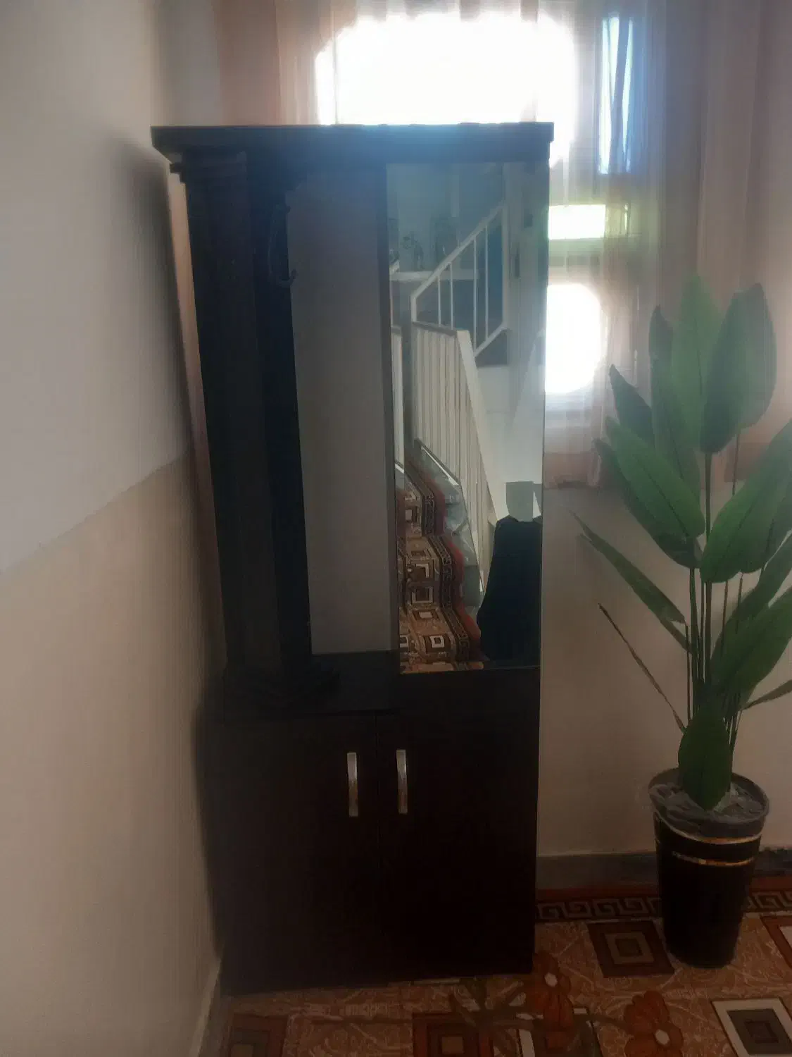 کمد جاکفشی و جالباسی|جاکفشی، کمد، دراور|قم, دانشگاه قم|دیوار