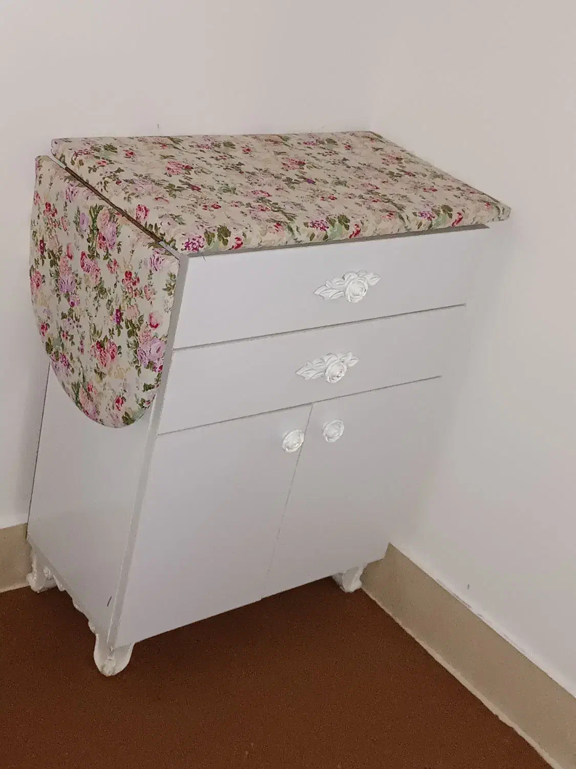 میز اتو|مبلمان خانگی و میز عسلی|سلطانیه, |دیوار