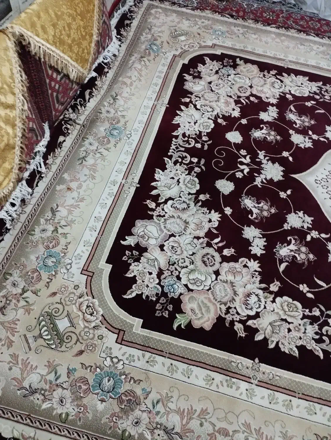 فرش 12متری|فرش|کرمانشاه, |دیوار