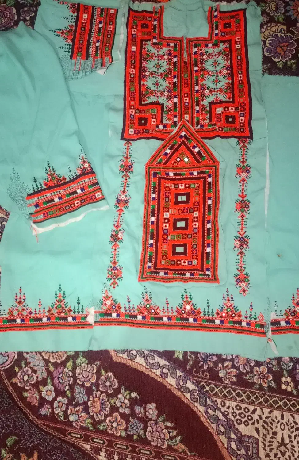 لباس مجلسی محلی|لباس|ایرانشهر, |دیوار