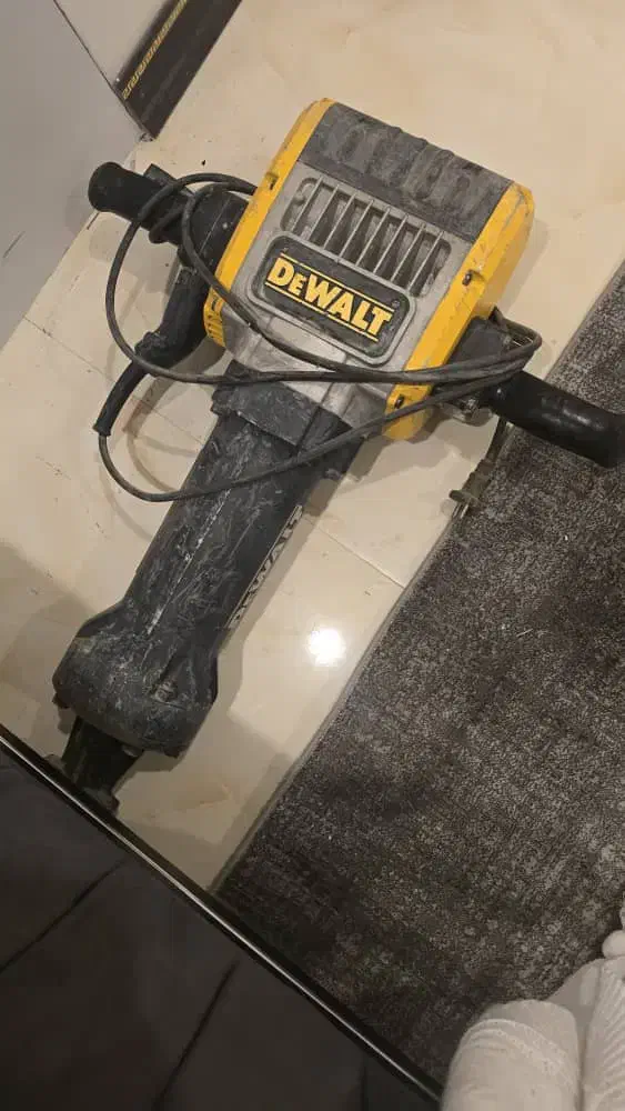 هیلتی(چکش تخریب)دیوالت dewalt|ابزارآلات|تهران, فلاح|دیوار