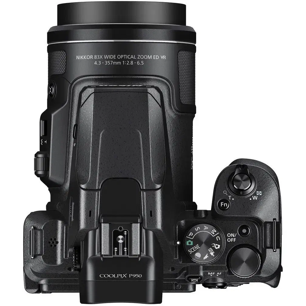دوربین نیکون nikon p950|دوربین عکاسی و فیلم‌برداری|همدان, |دیوار