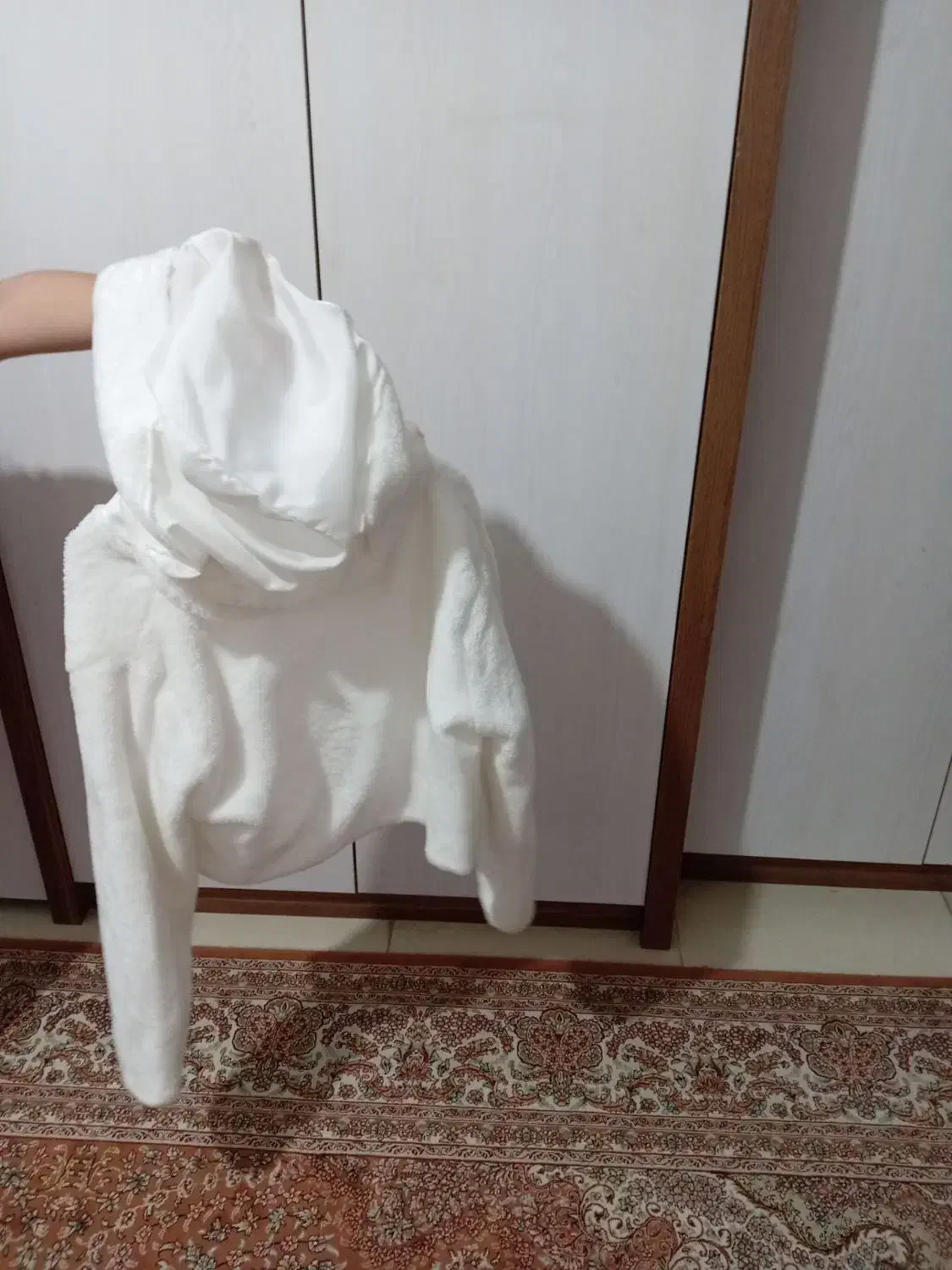 کت روی لباس عروس|لباس|اصفهان, بهارستان|دیوار