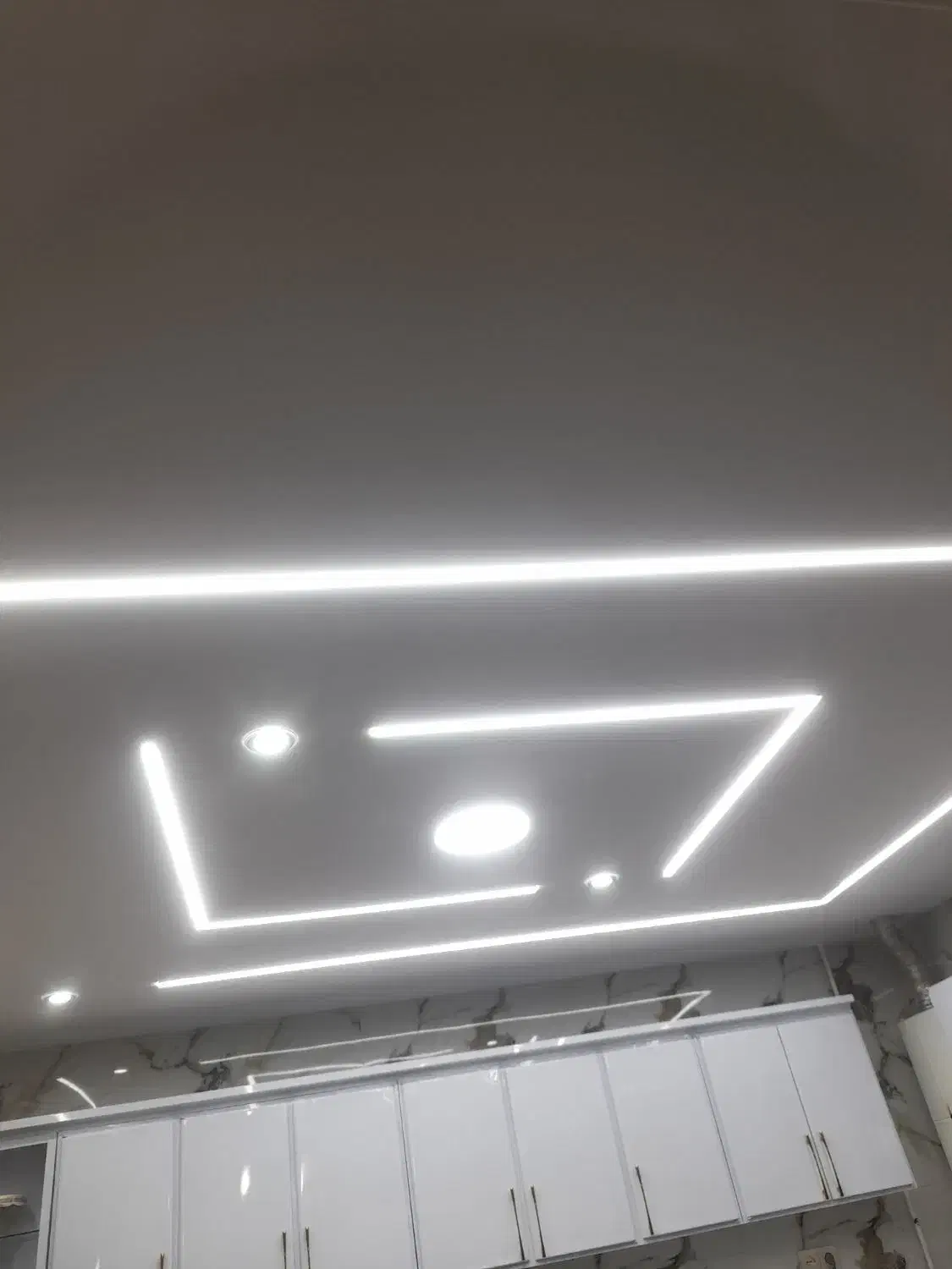 برق کار فنی و تعویض شیرآلات|خدمات پیشه و مهارت|دوگنبدان, |دیوار