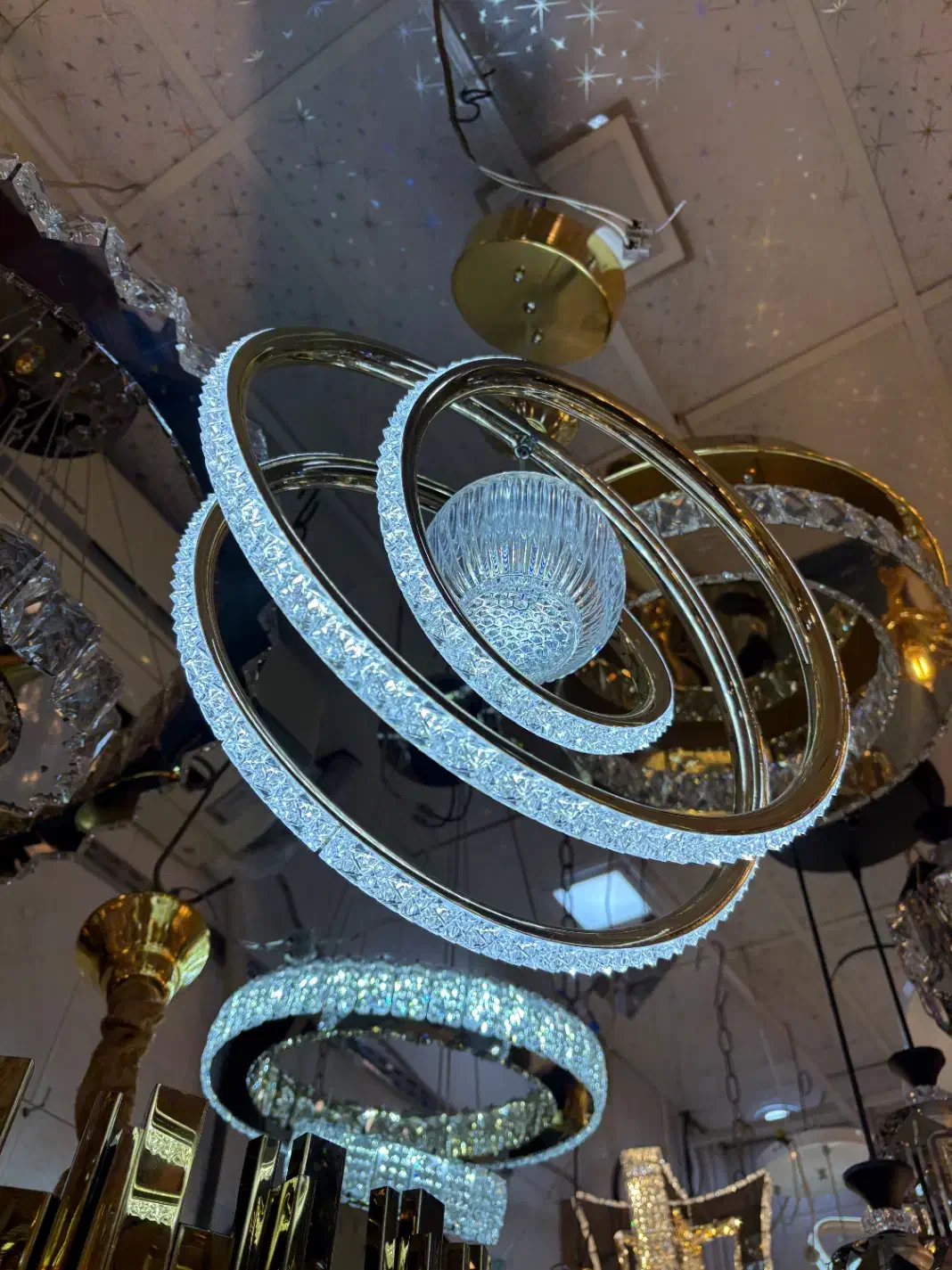 لوستر مدرن با شرایط فروش ویژه از ۳ تا ۷ آذر ماه|لوستر و چراغ آویز|اراک, |دیوار