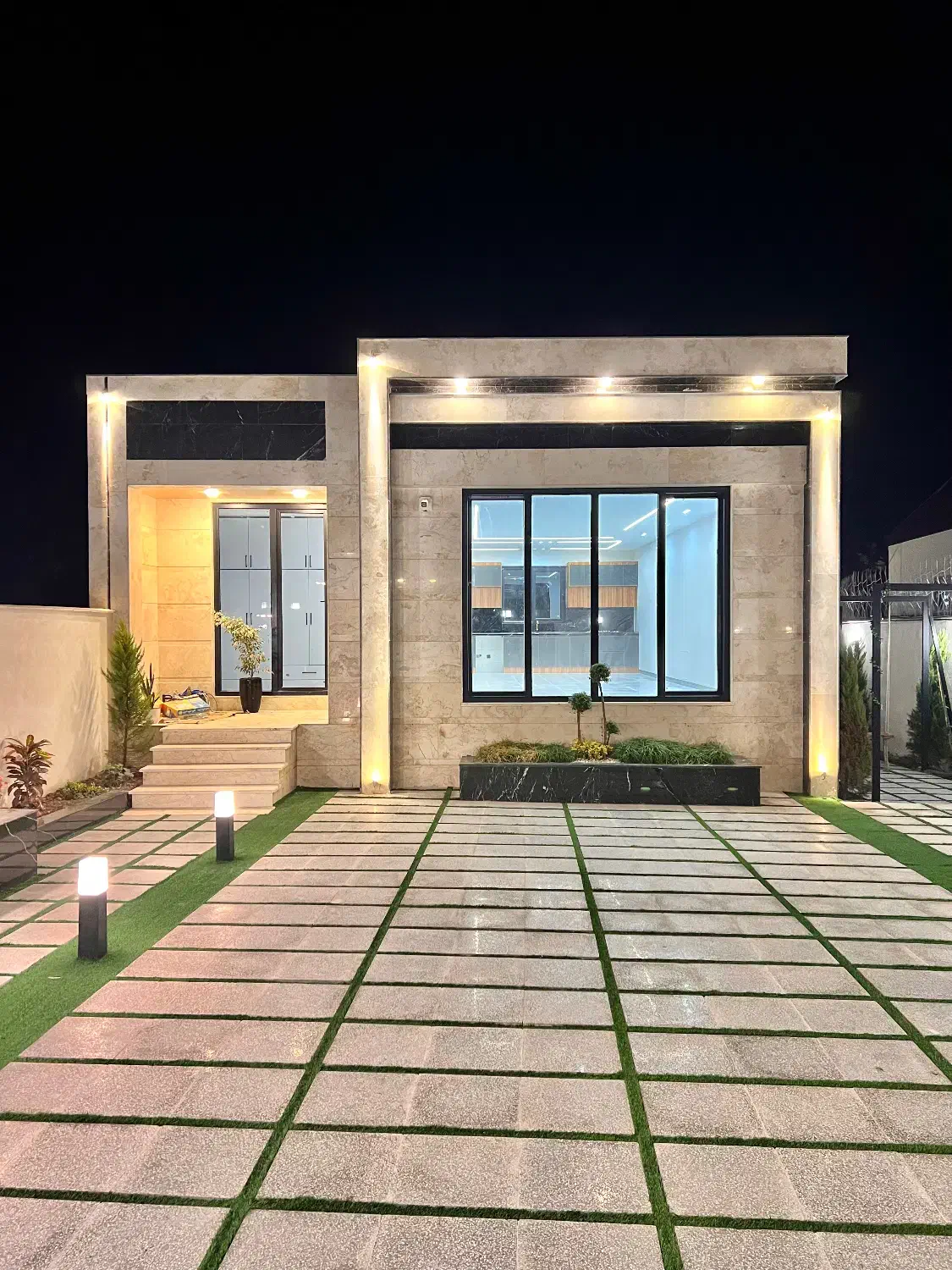 مدرن ساحلی/ویو بی نظیر/تاپ لوکیشن/زیباکنار لشت نشا|فروش خانه و ویلا|رشت, سعدی (تختی)|دیوار