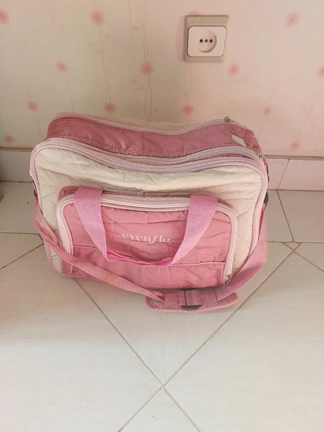 کالسکه و روروک.|کالسکه و لوازم جانبی|گرمسار, |دیوار