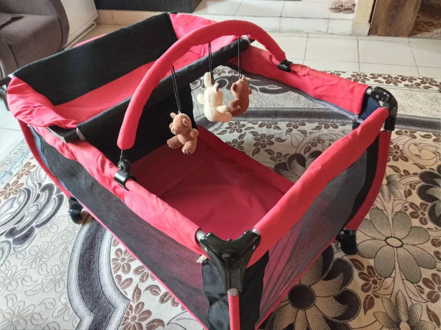 تخت و پارک چهار کاره|تخت و صندلی بچه|چهارباغ, |دیوار