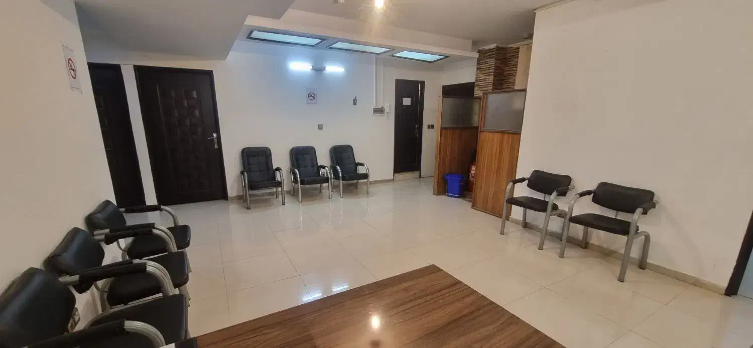 اجاره اتاق برای مطب یا دفترکار درتاپ لوکیشن فردوسی|اجارهٔ دفتر کار، اتاق اداری، مطب|شاهین‌شهر, فردوسی|دیوار