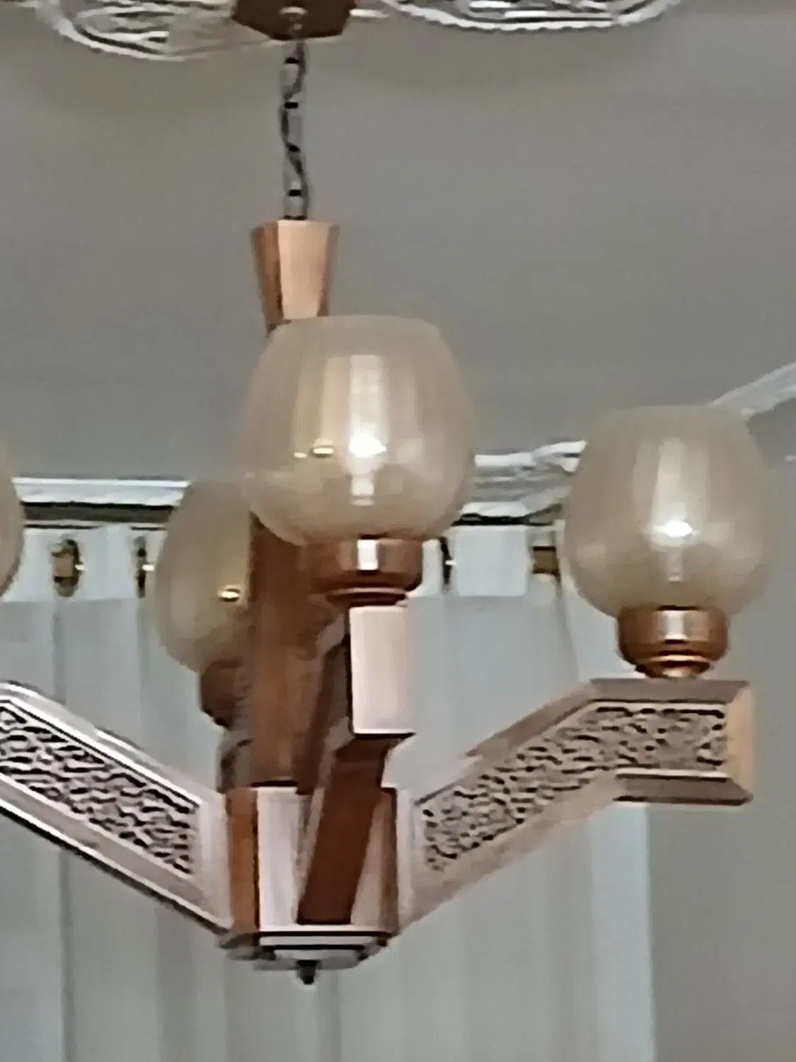 لوستر چهارشاخه چوبی|لوستر و چراغ آویز|ری, سیزده آبان|دیوار